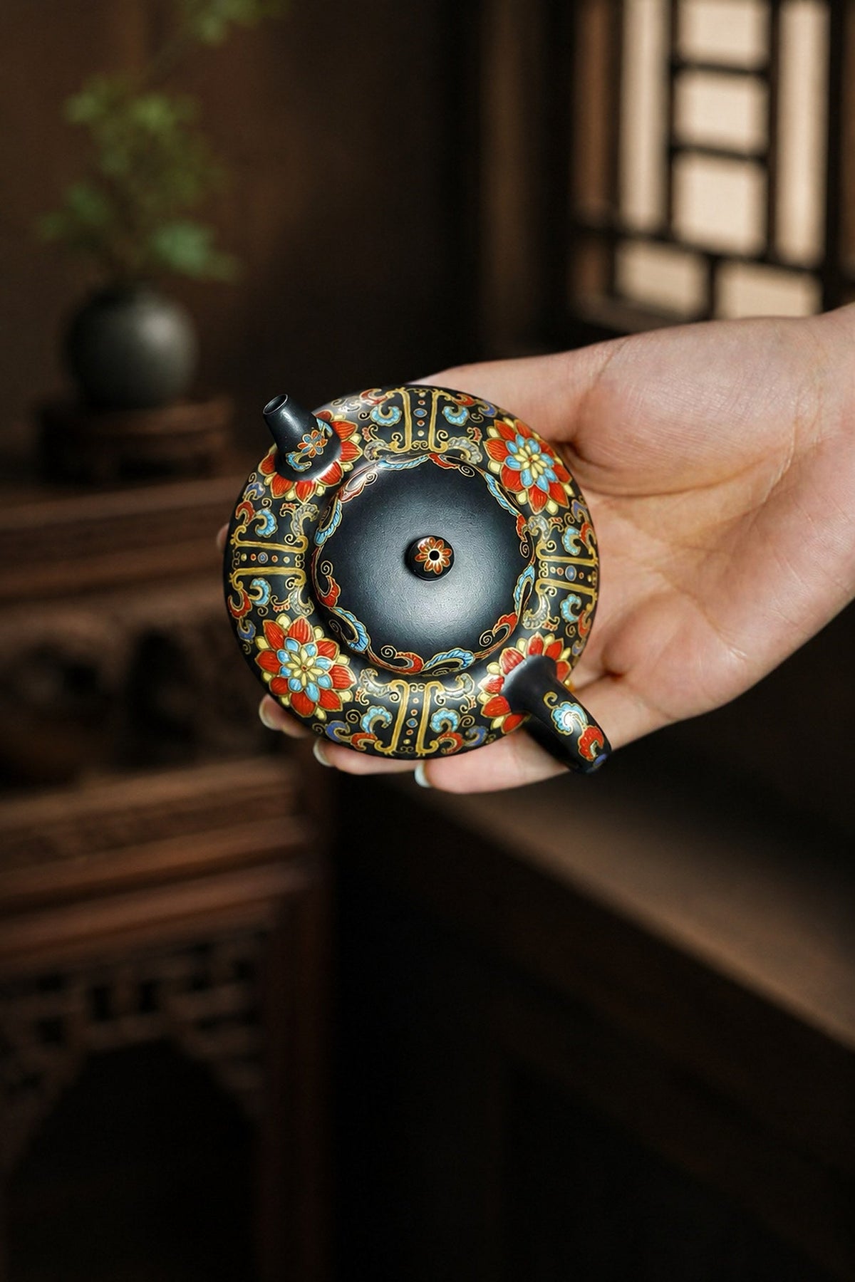He Huan Yixing Zisha Teapot – Aged Zini Clay, 130ml