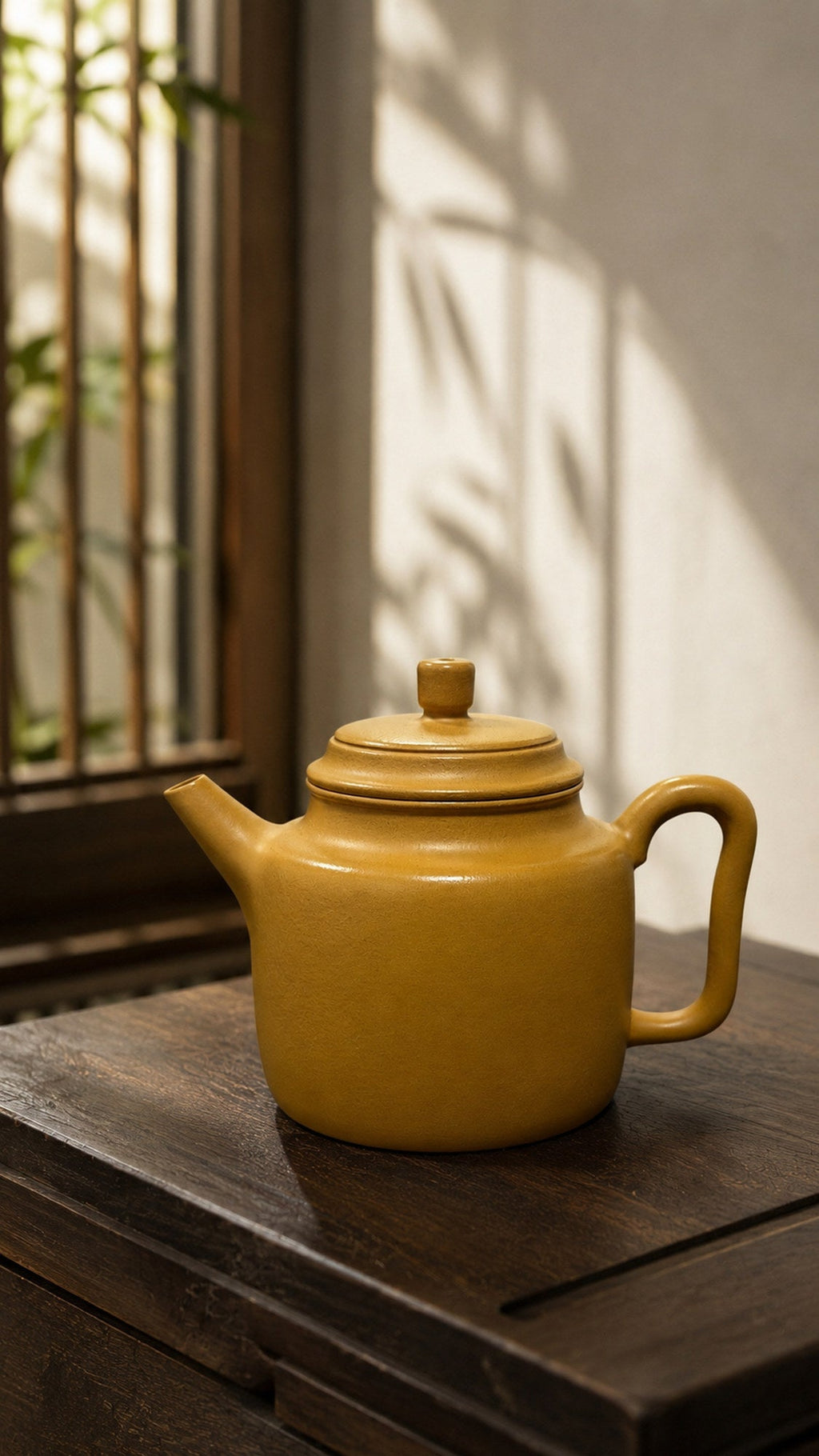 Handmade Ji Zhi Yixing Zisha Teapot – Golden Zhuni Clay, 200ml