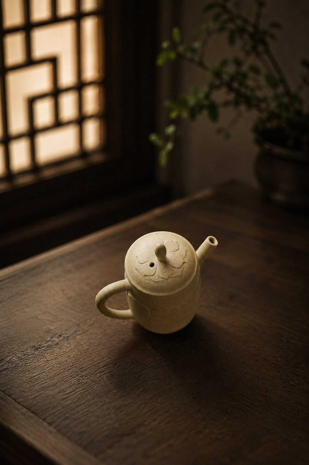 Handmade Jia Lan Ban Ruo Yixing Zisha Teapot – Benshan Luni Clay, 100ml