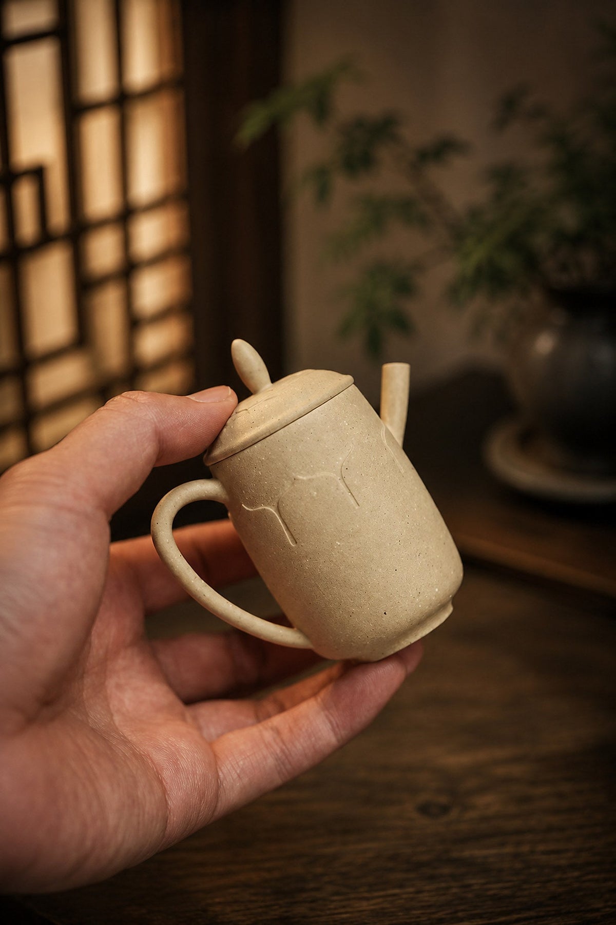 Handmade Jia Lan Ban Ruo Yixing Zisha Teapot – Benshan Luni Clay, 100ml