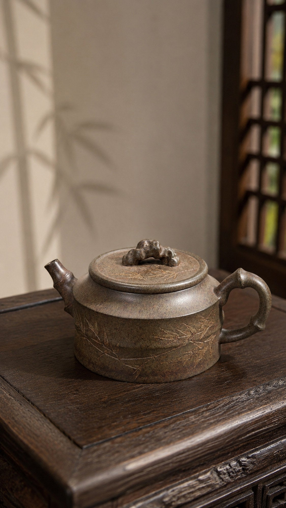 Tai Hu Shi Jie Jie Gao Sheng Yixing Zisha Teapot – Xiekeqing Clay, 210ml