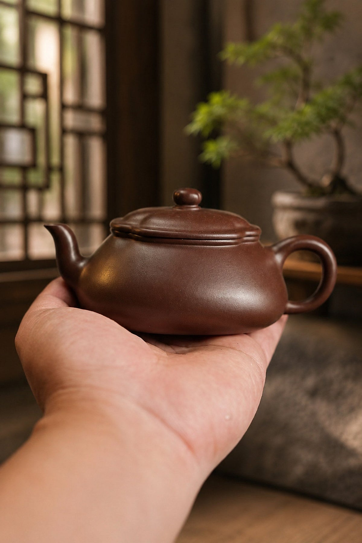 Handmade Hai Tang Yixing Zisha Teapot – Aged Zini Clay, 130ml