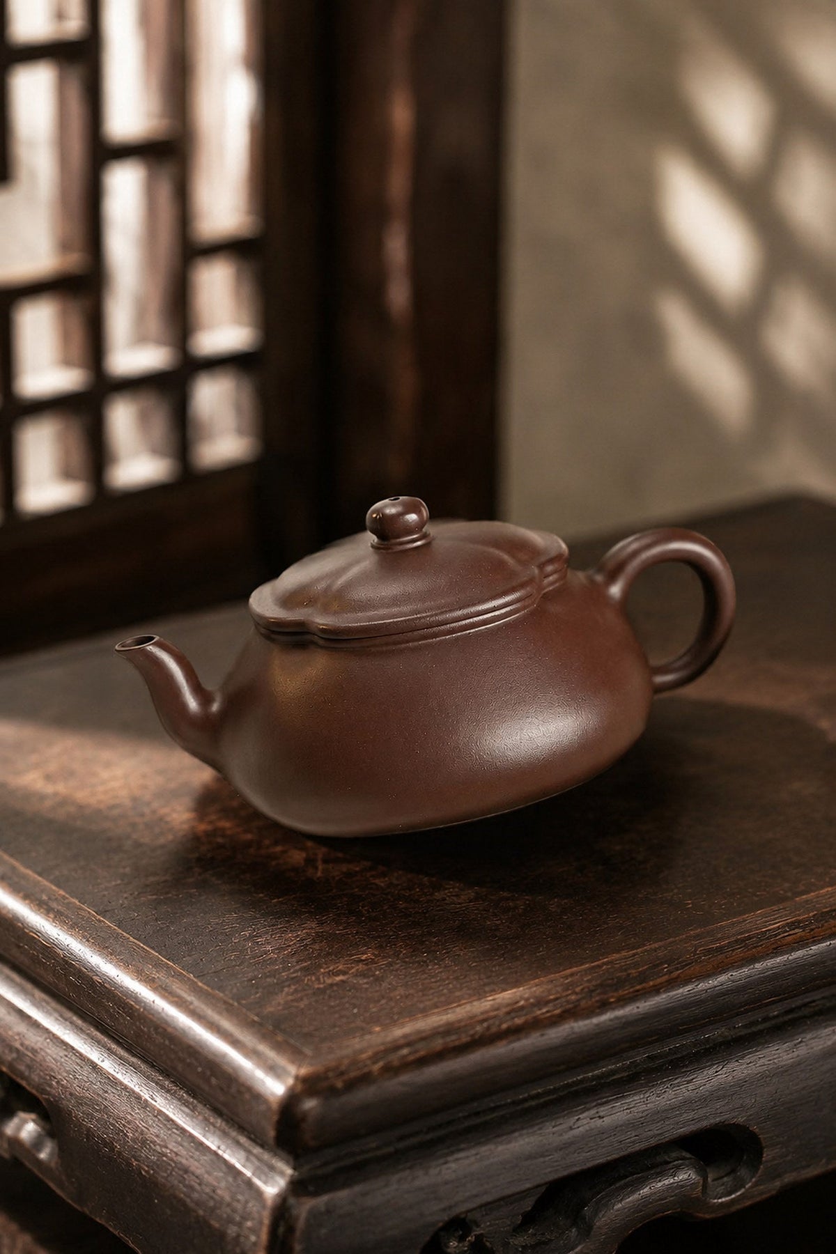 Handmade Hai Tang Yixing Zisha Teapot – Aged Zini Clay, 130ml