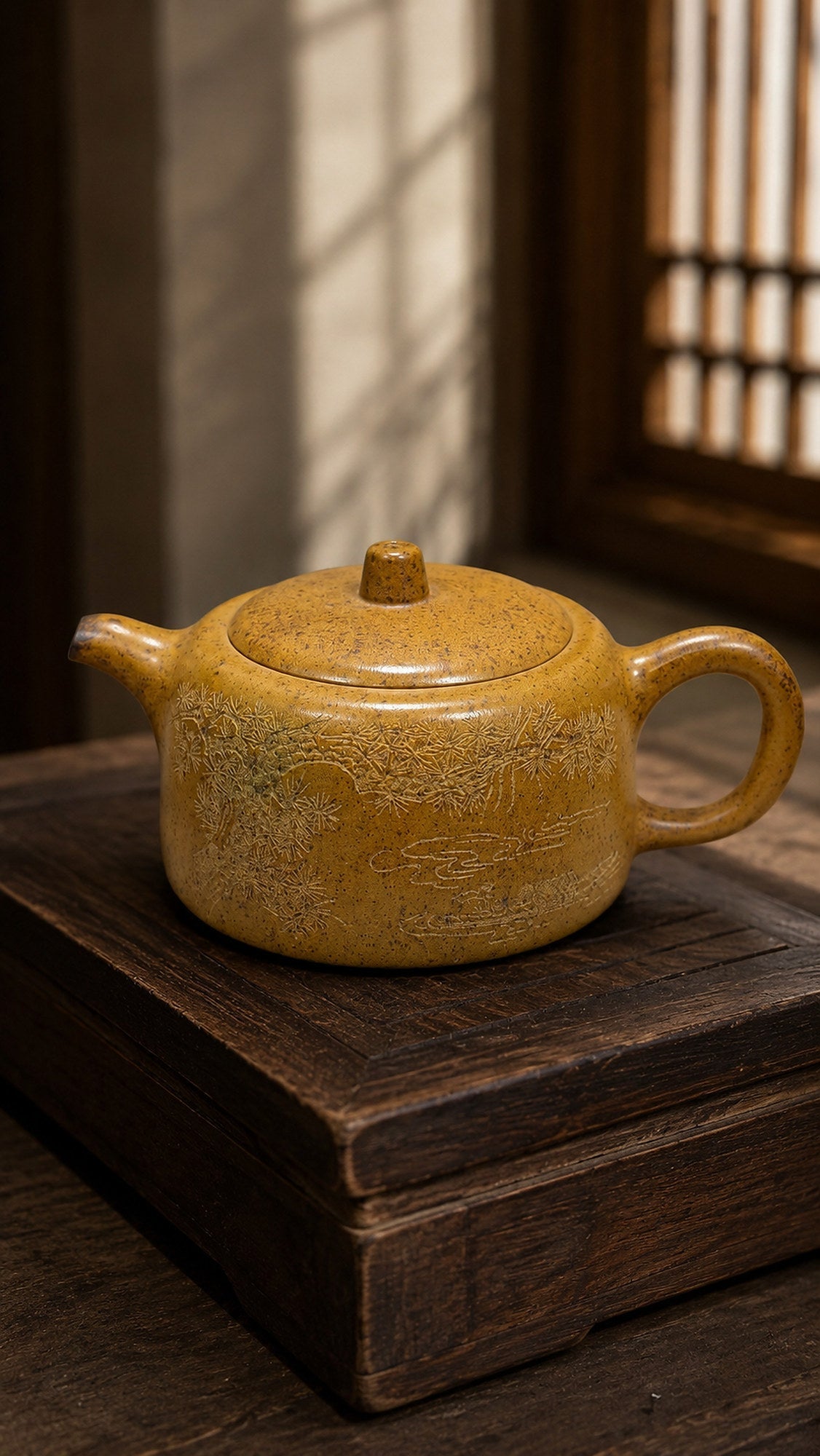 Jinglan Yixing Zisha Teapot – Golden Duanni Clay, 130ml