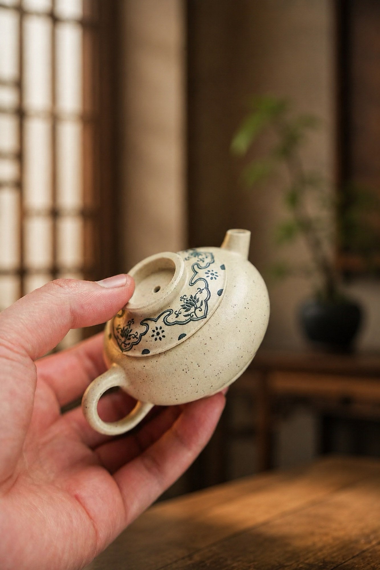 Fu Jia Ju Lun Yixing Zisha Teapot – Baiyu Duanni Clay, 85ml