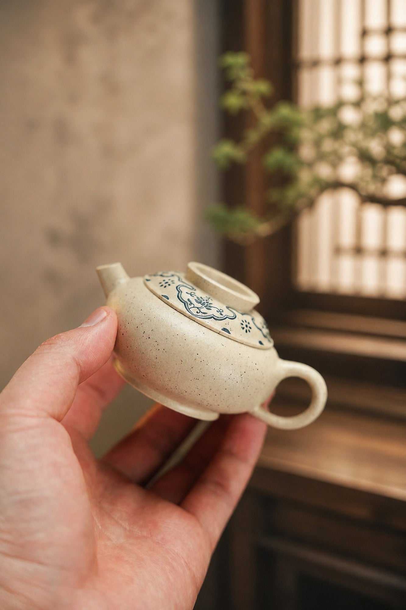 Fu Jia Ju Lun Yixing Zisha Teapot – Baiyu Duanni Clay, 85ml