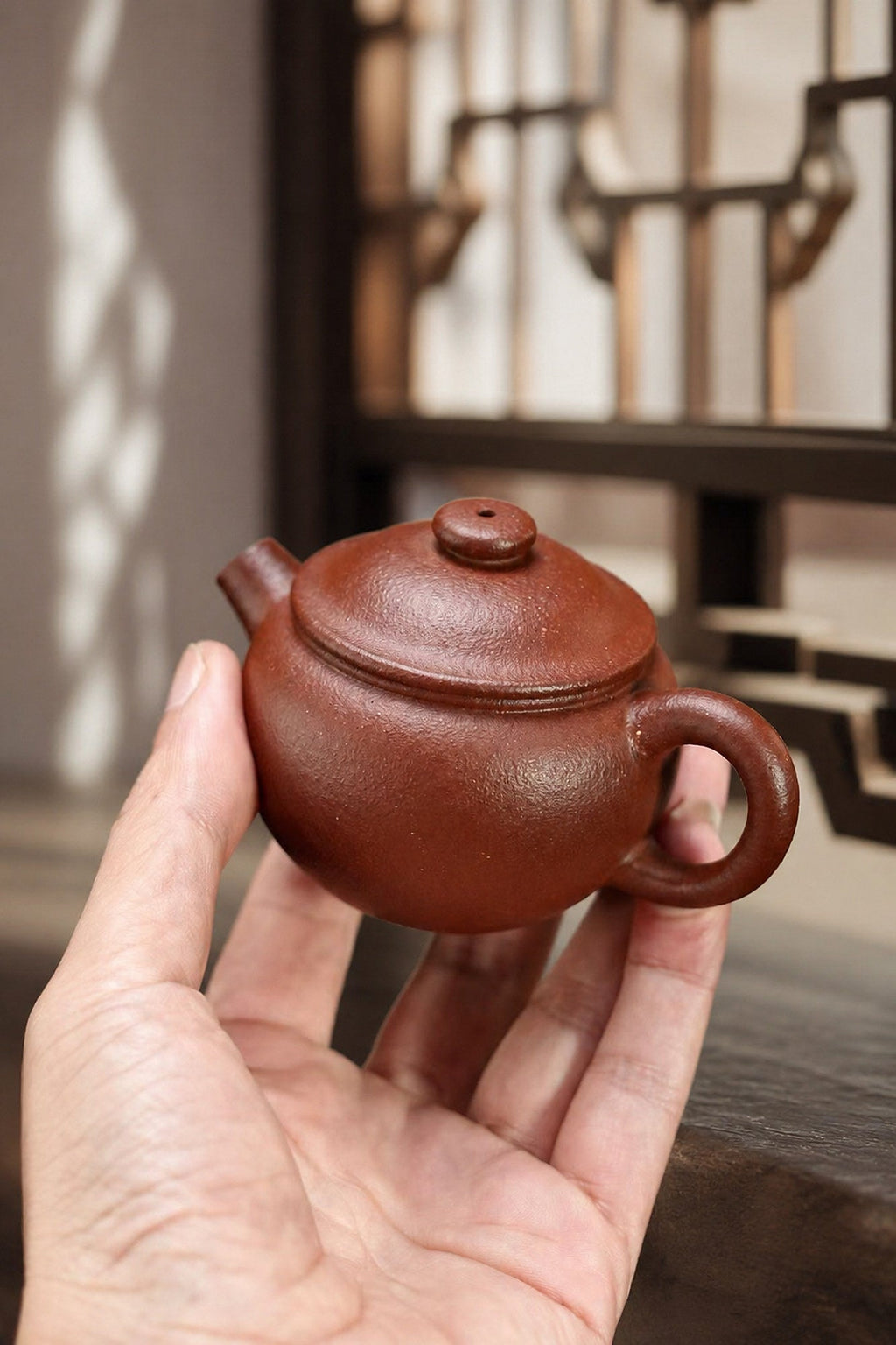 Handmade Ju Lun Yixing Zisha Teapot – Taohua Clay, 110ml
