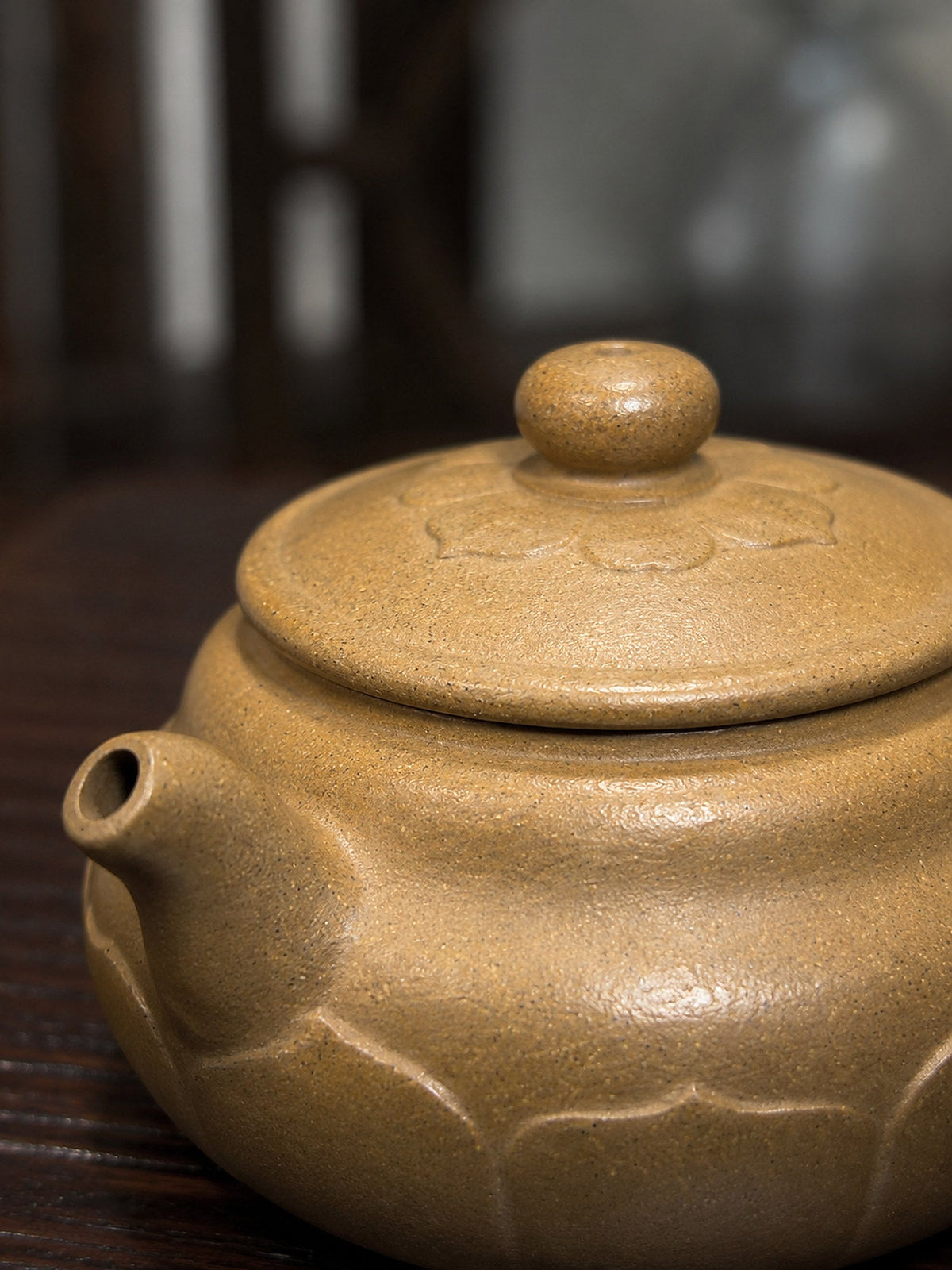 Handmade Lianyun Yixing Zisha Teapot – Golden Duanni Clay, 180ml