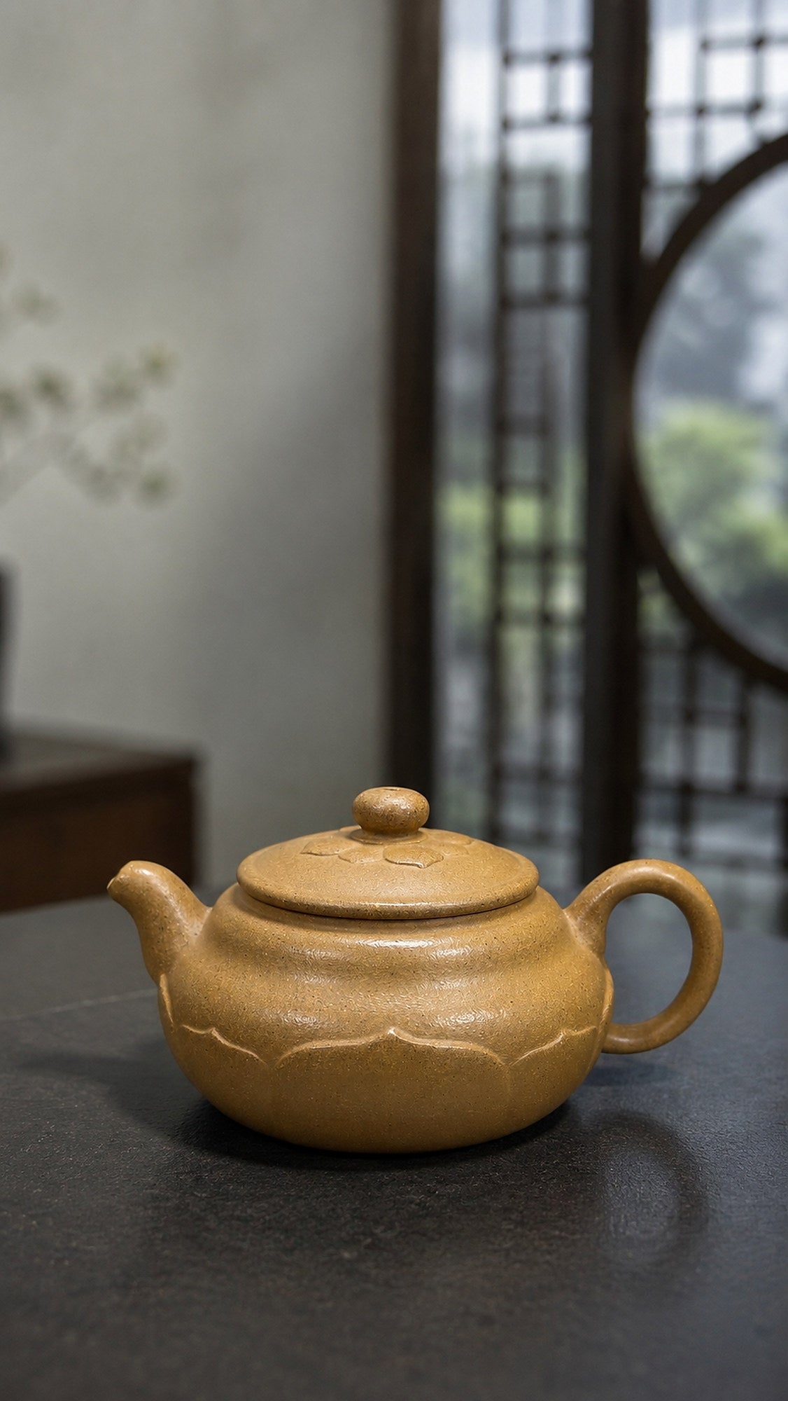 Handmade Lianyun Yixing Zisha Teapot – Golden Duanni Clay, 180ml