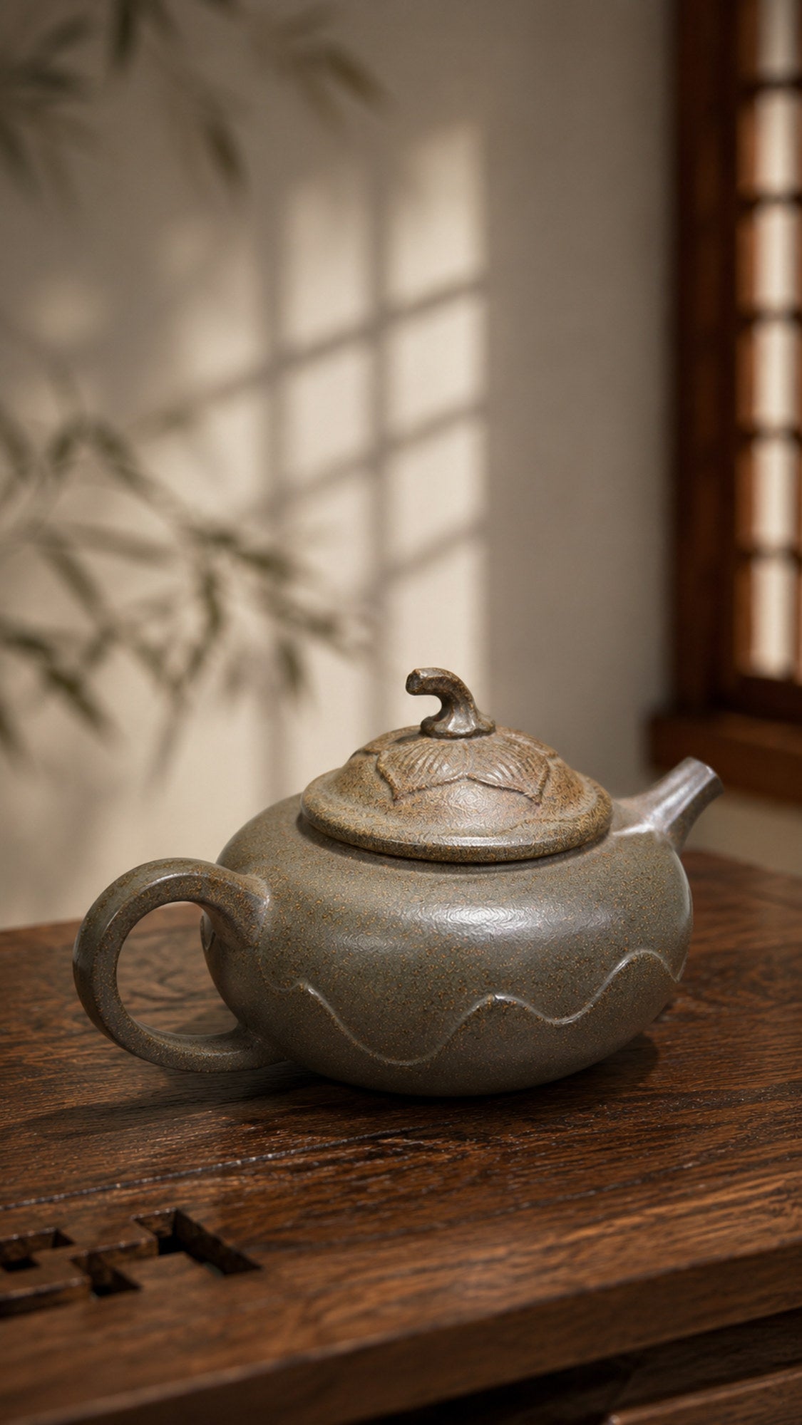 Lianyun Yixing Zisha Teapot – Xiekeqing Clay, 180ml – No. 194