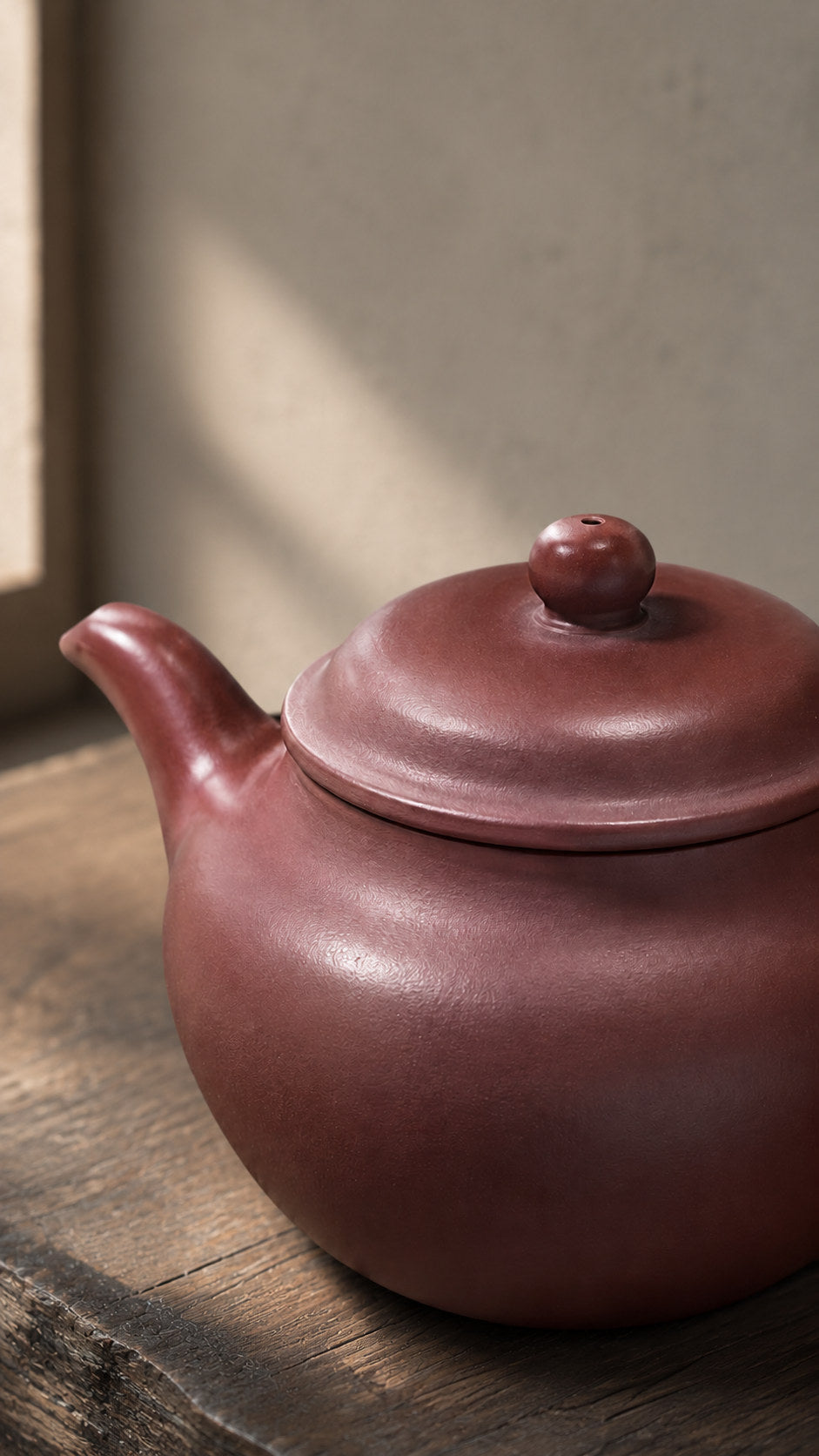 Handmade Lianzi Yixing Zisha Teapot – Longxuesha Clay, 110ml