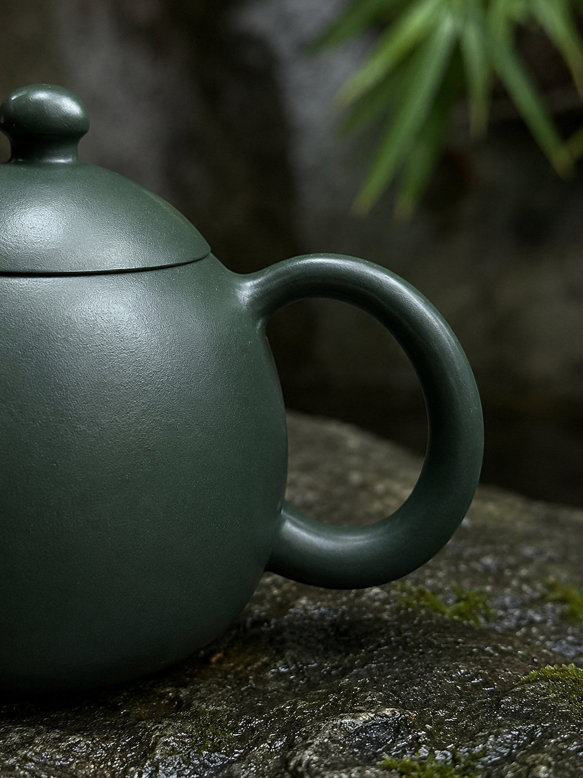 Handmade Longdan Yixing Zisha Teapot – Luni Clay, 160ml