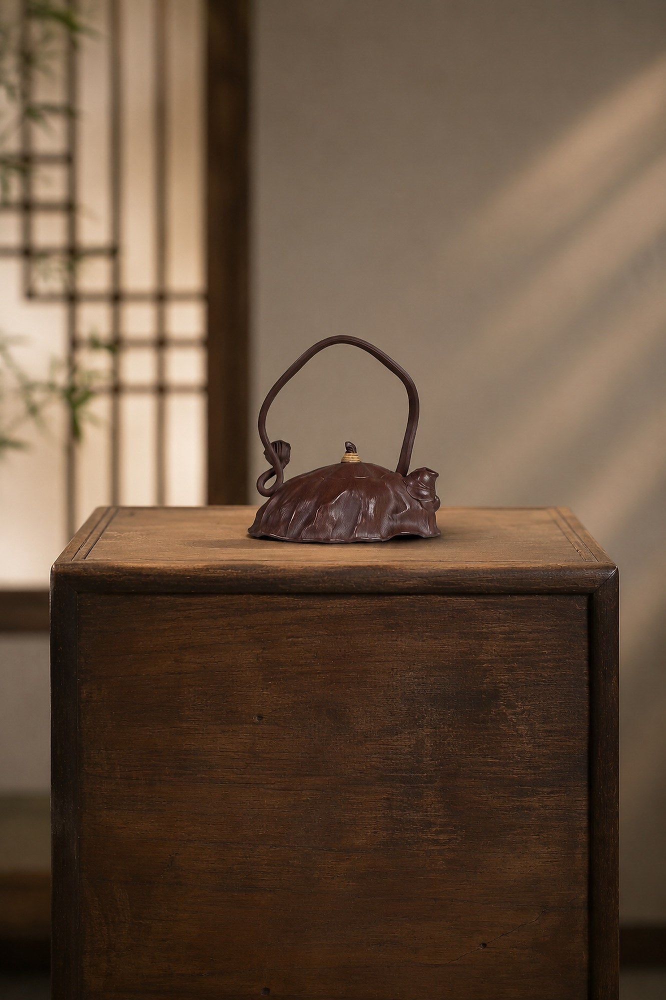 Handmade Lotus-Leaf Sculptural Form Yixing Zisha Teapot – Aged Zini Clay, 180ml