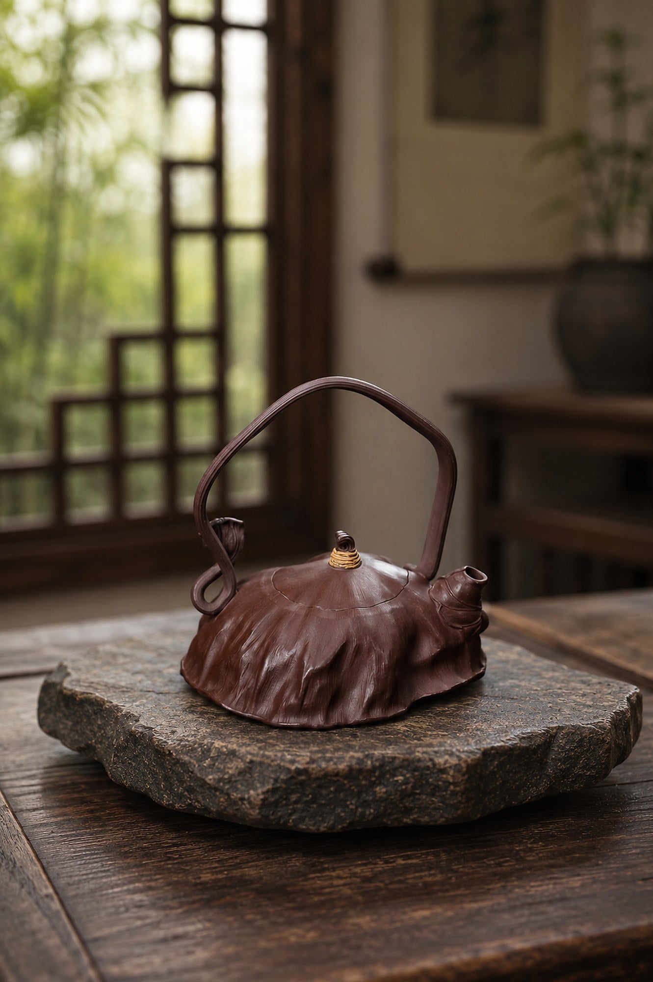 Handmade Lotus-Leaf Sculptural Form Yixing Zisha Teapot – Aged Zini Clay, 180ml