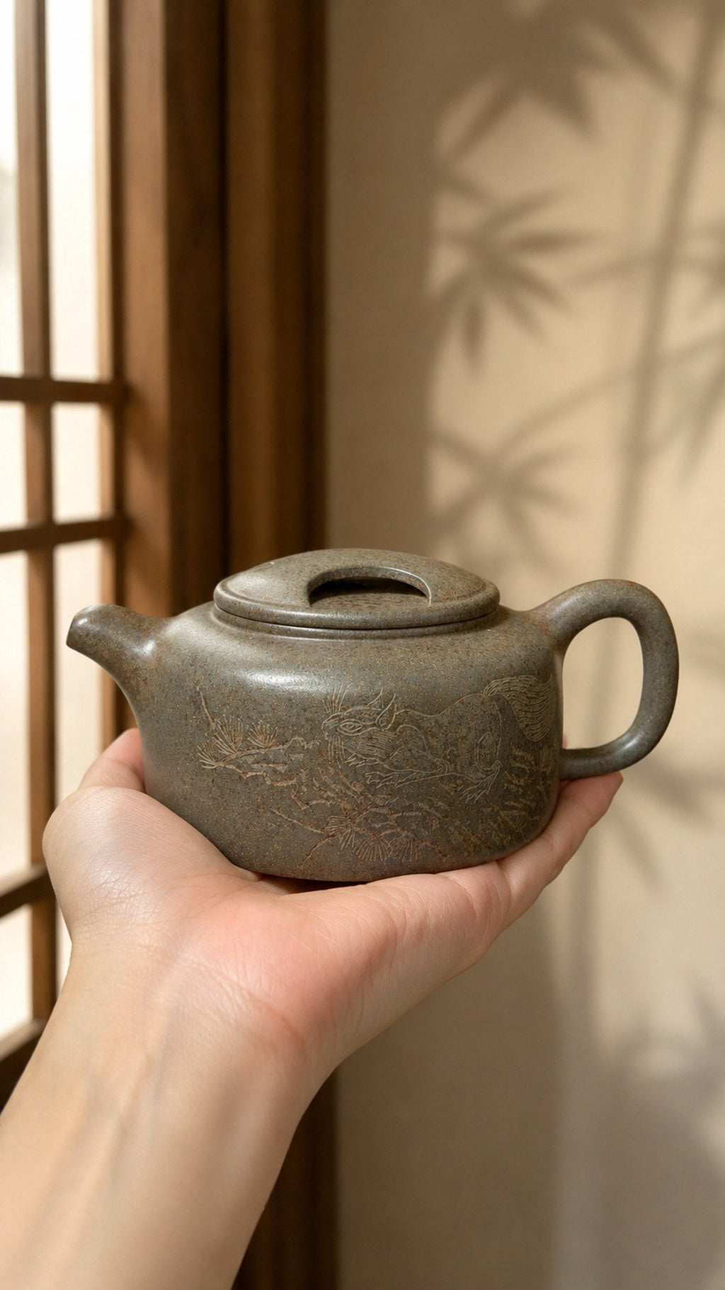 Niu Gai Lian Zi Yixing Zisha Teapot – Xiekeqing Clay, 280ml