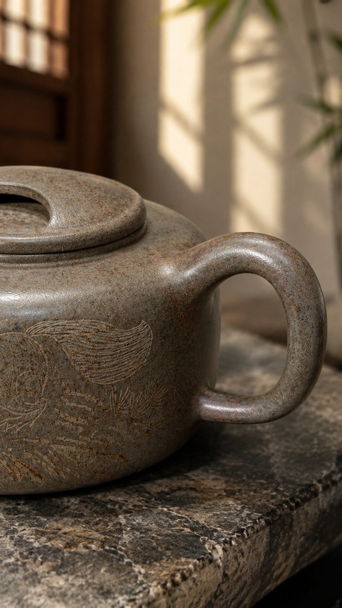 Niu Gai Lian Zi Yixing Zisha Teapot – Xiekeqing Clay, 280ml