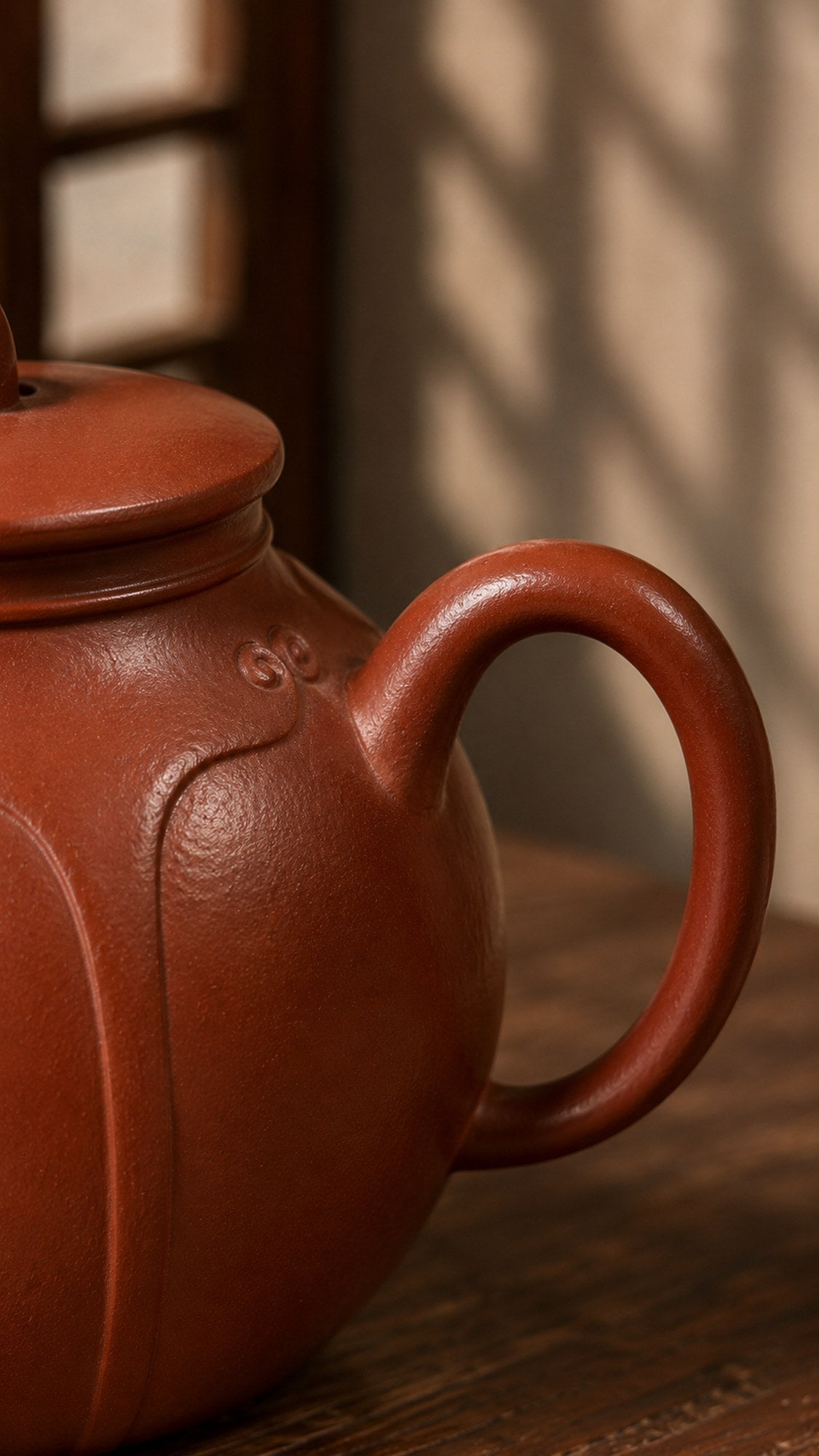 Handmade Palace Lantern Yixing Zisha Teapot – Dahongpao Clay, 160ml