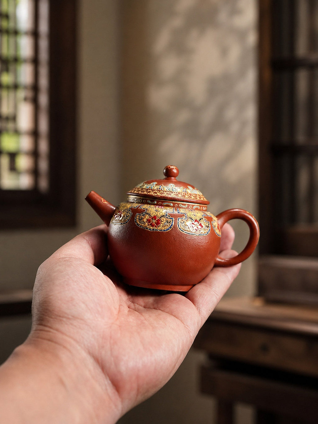 Palace Lantern Yixing Zisha Teapot – Zhuni Clay, 100ml