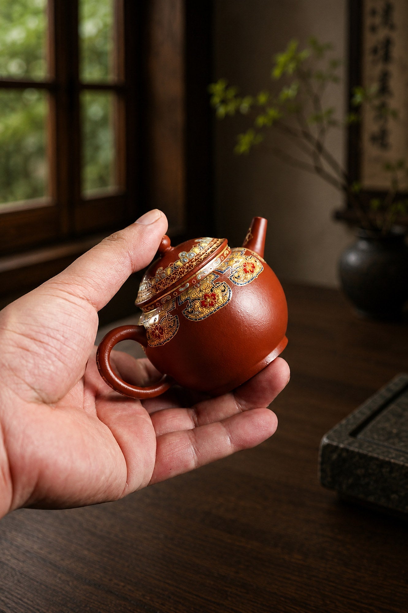 Palace Lantern Yixing Zisha Teapot – Zhuni Clay, 100ml