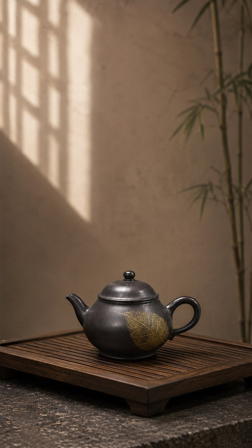 Pan Hu Yixing Zisha Teapot – Reduction-Fired Zhuni Clay, 110ml