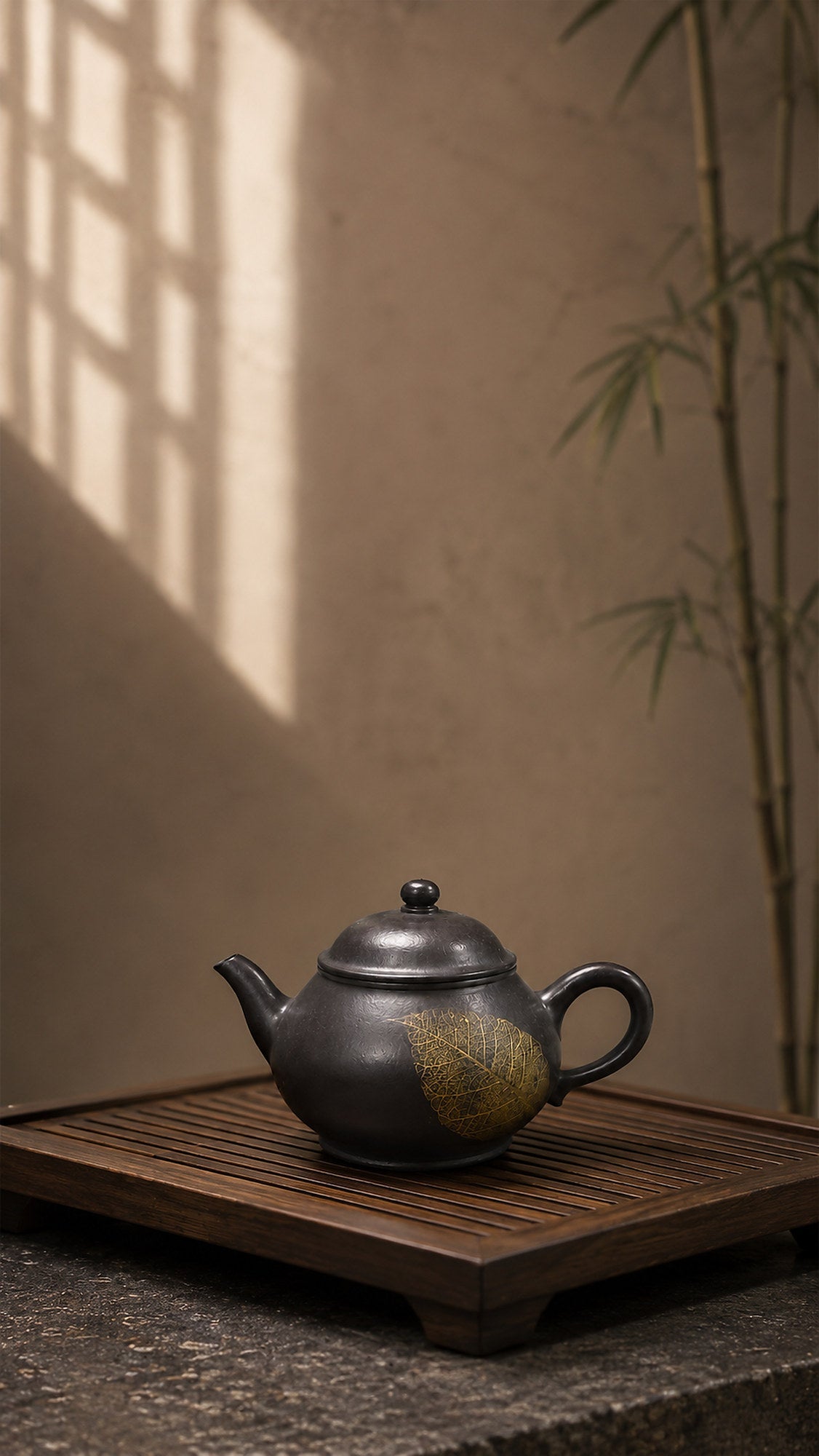 Pan Hu Yixing Zisha Teapot – Reduction-Fired Zhuni Clay, 110ml