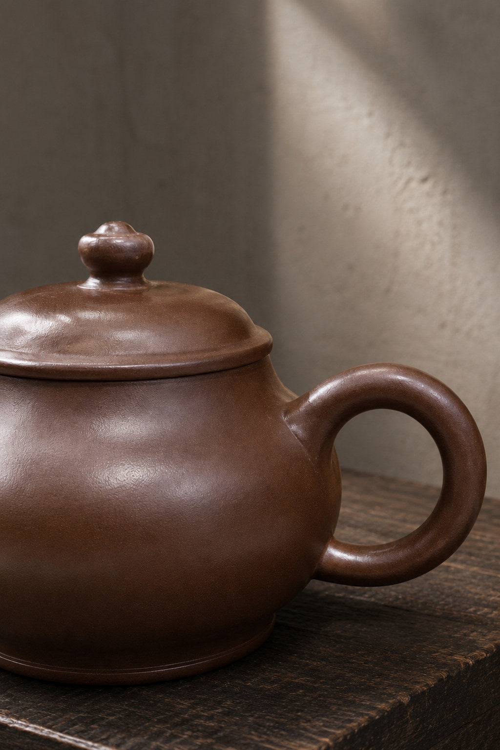 Handmade Pan Hu Yixing Zisha Teapot – Zipao Yusha Clay, 120ml