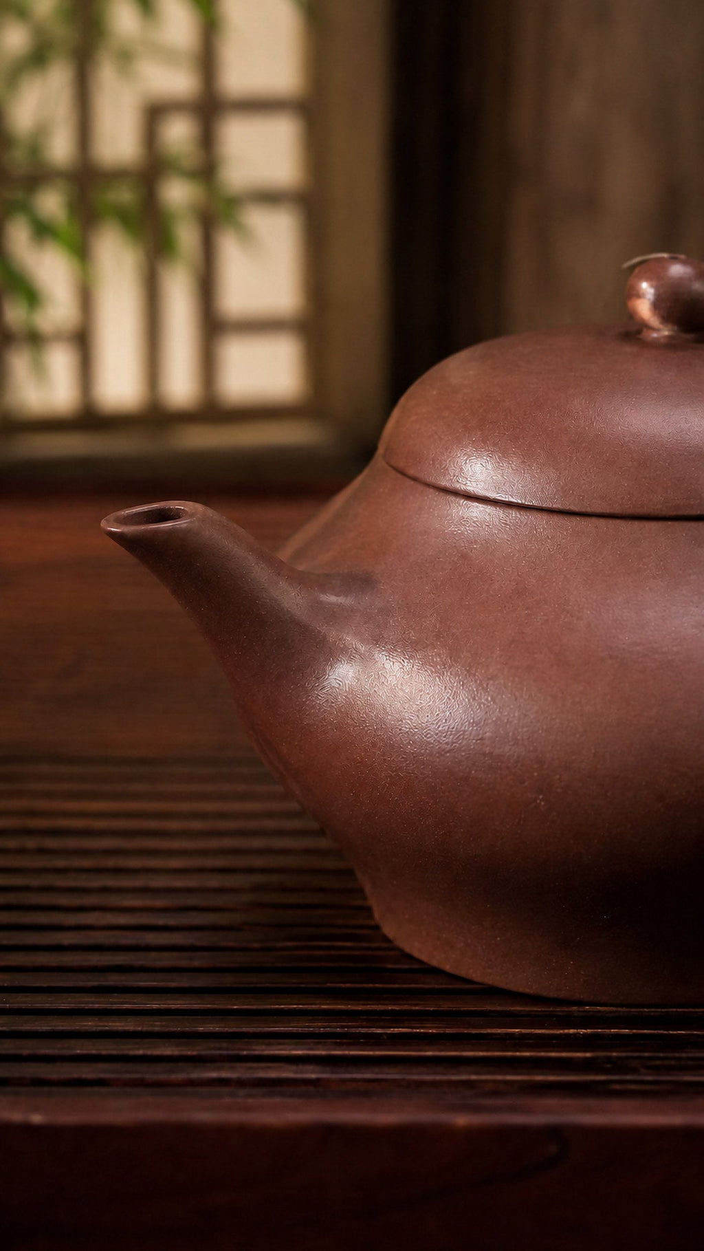 Handmade Pear-Shaped Yixing Zisha Teapot – Longxuesha Clay, 100ml