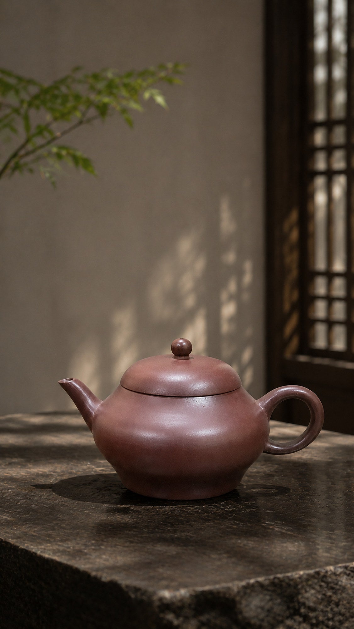 Handmade Pear-Shaped Yixing Zisha Teapot – Longxuesha Clay, 100ml