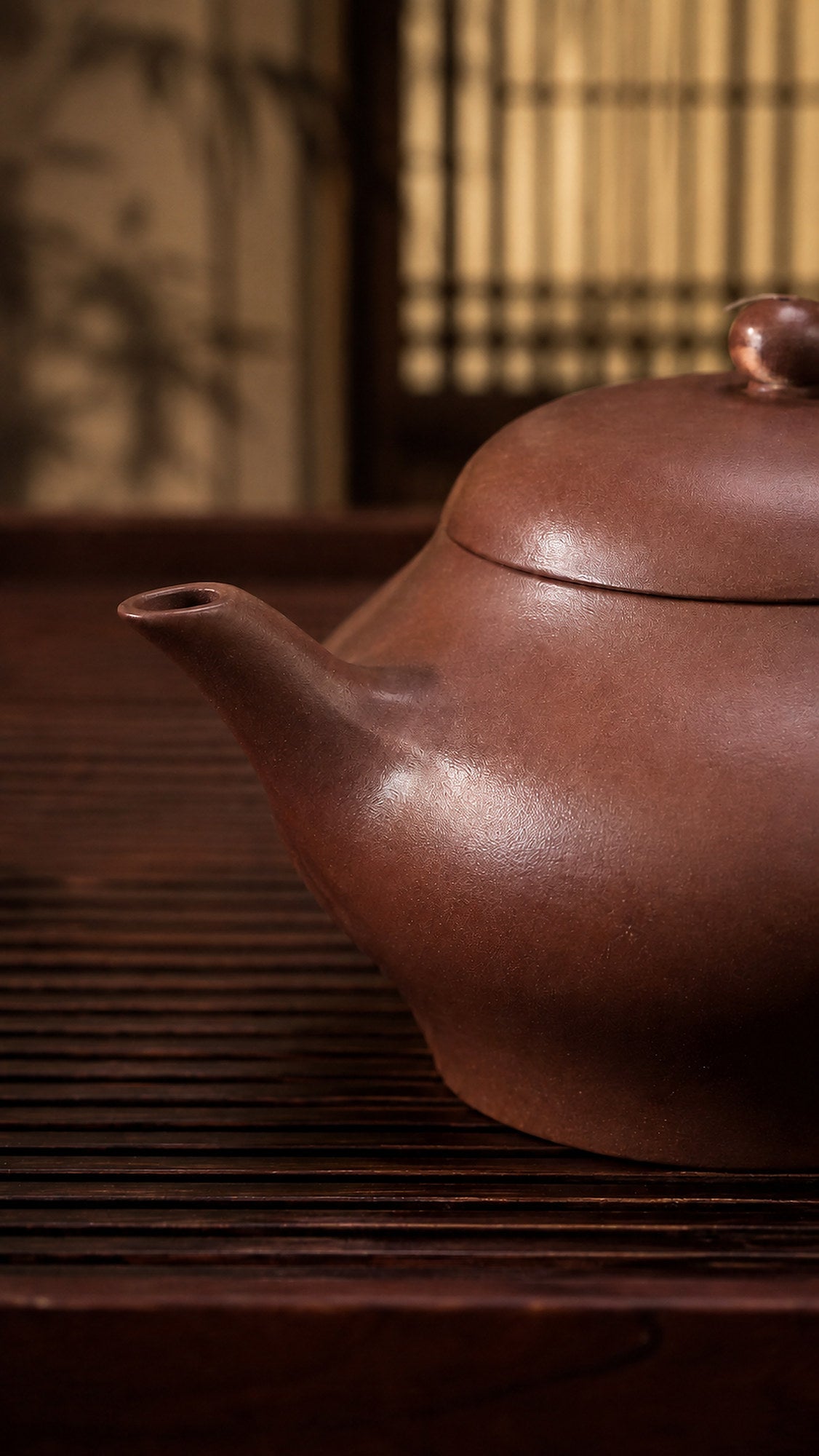 Handmade Pear-Shaped Yixing Zisha Teapot – Longxuesha Clay, 100ml