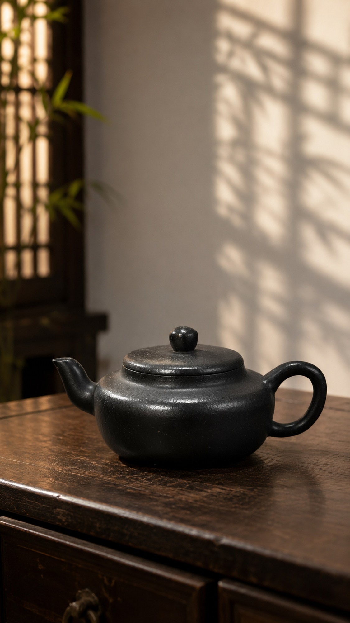 Pear-Shaped Yixing Zisha Teapot – Reduction-Fired Zhuni Clay, 100ml