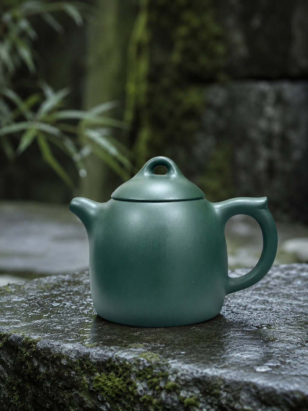 Handmade Qinquan Yixing Zisha Teapot – Luni Clay, 180ml