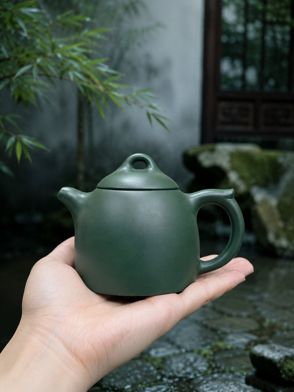 Handmade Qinquan Yixing Zisha Teapot – Luni Clay, 180ml
