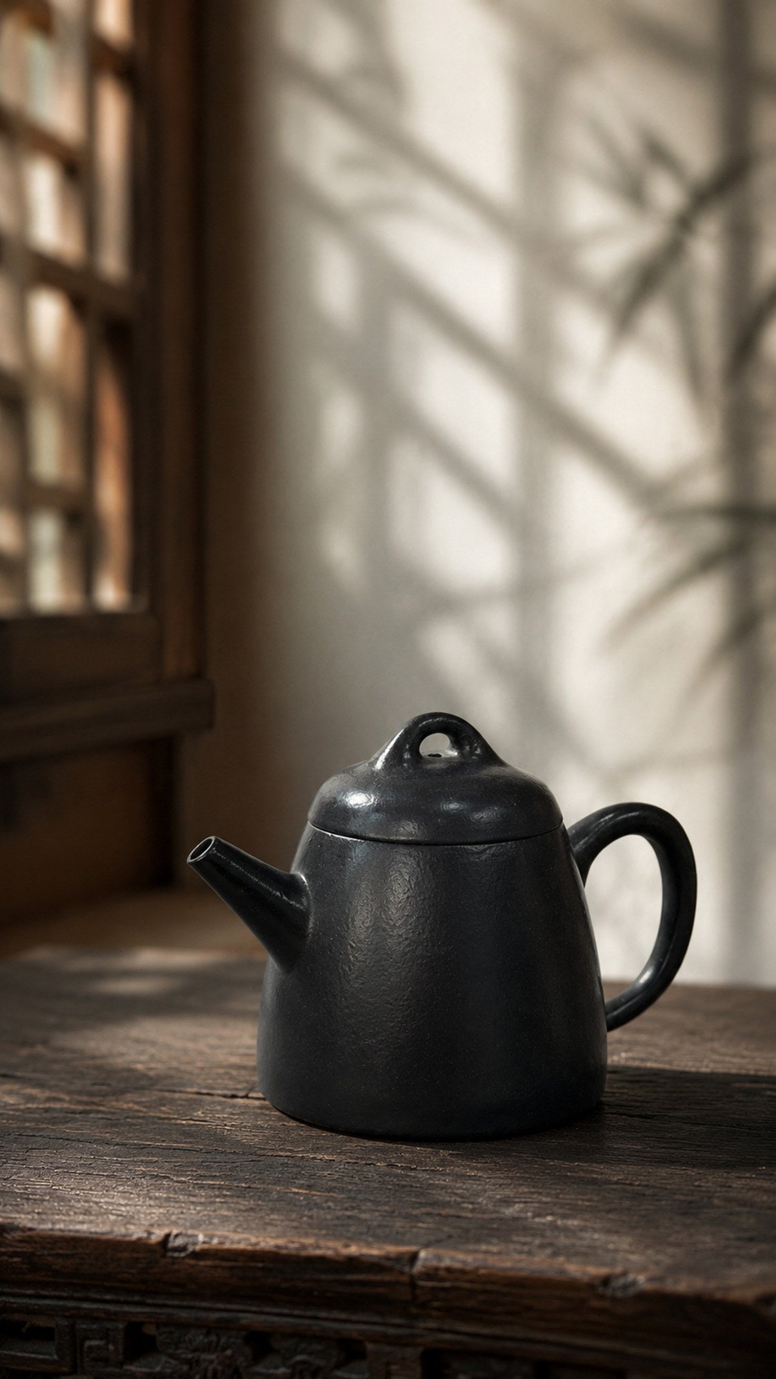 Qinquan Yixing Zisha Teapot – Reduction-Fired Zhuni Clay, 90ml