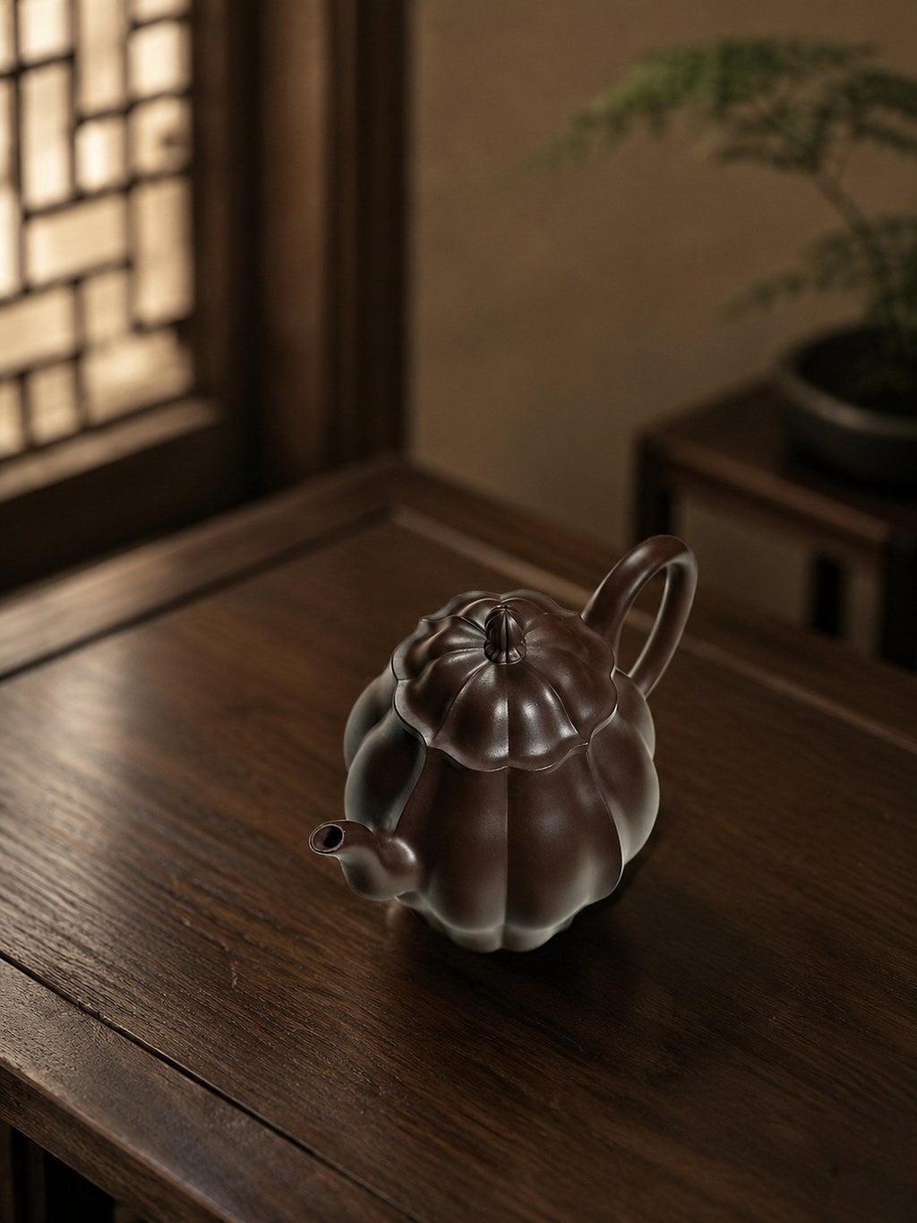 Handmade Ribbed Form Yixing Zisha Teapot – Aged Zini Clay, 150ml