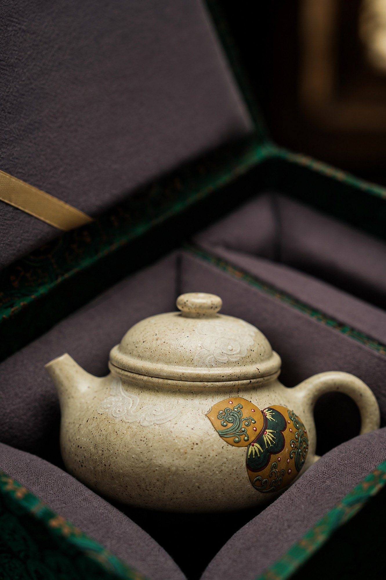 Rongtian Yixing Zisha Teapot – Baiyu Duanni Clay, 100ml