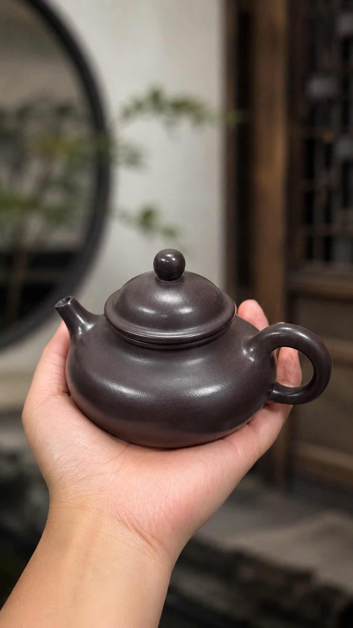 Handmade Rongtian Yixing Zisha Teapot – Hei Duntou Clay, 170ml