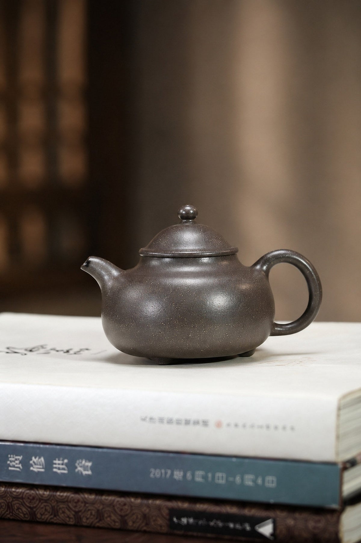 Handmade San Zu Ru Ding Yixing Zisha Teapot – Tianqingni Clay, 150ml