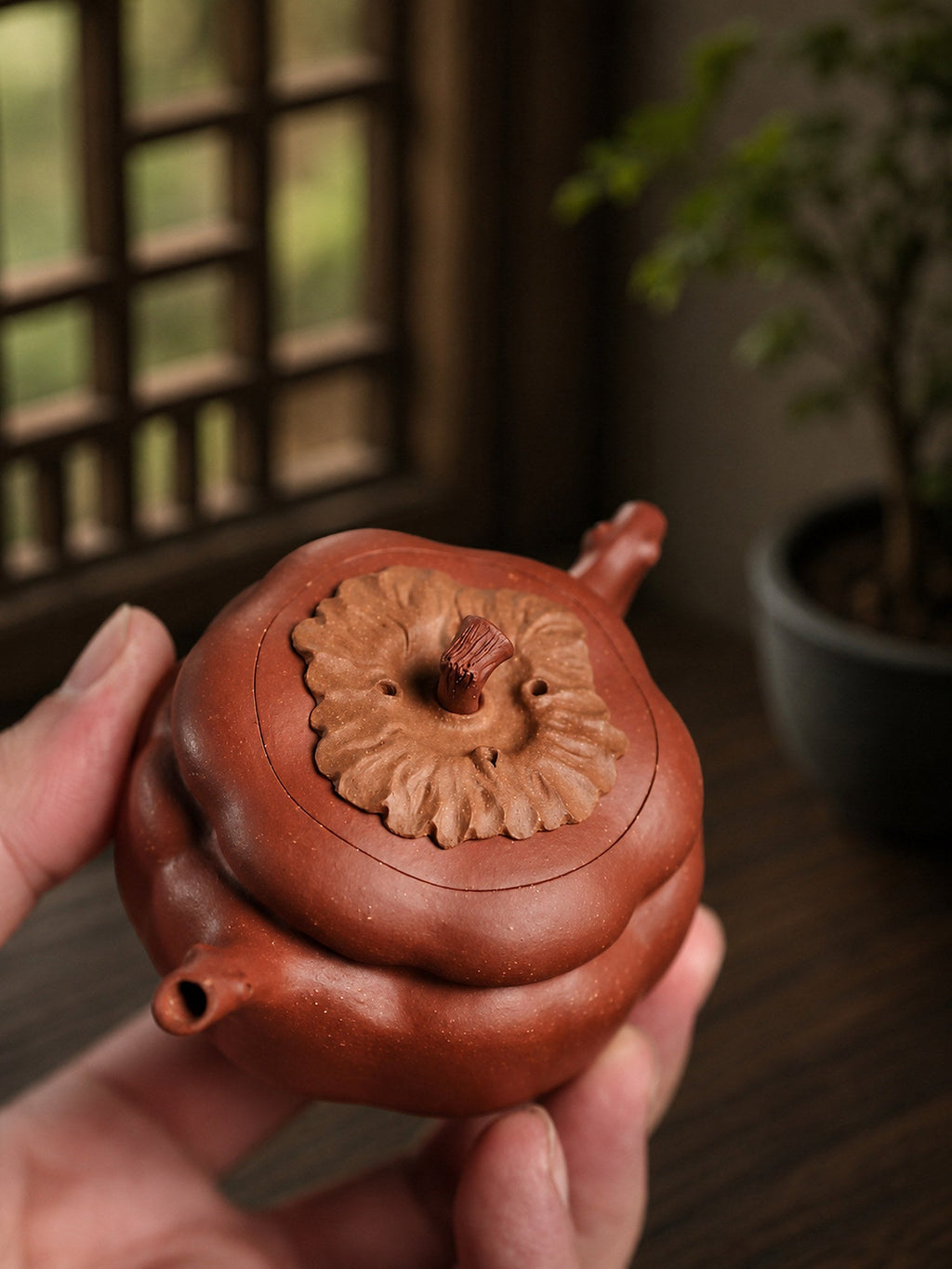 Handmade Sculptural Form Yixing Zisha Teapot – Aged Duanni Clay, 125ml
