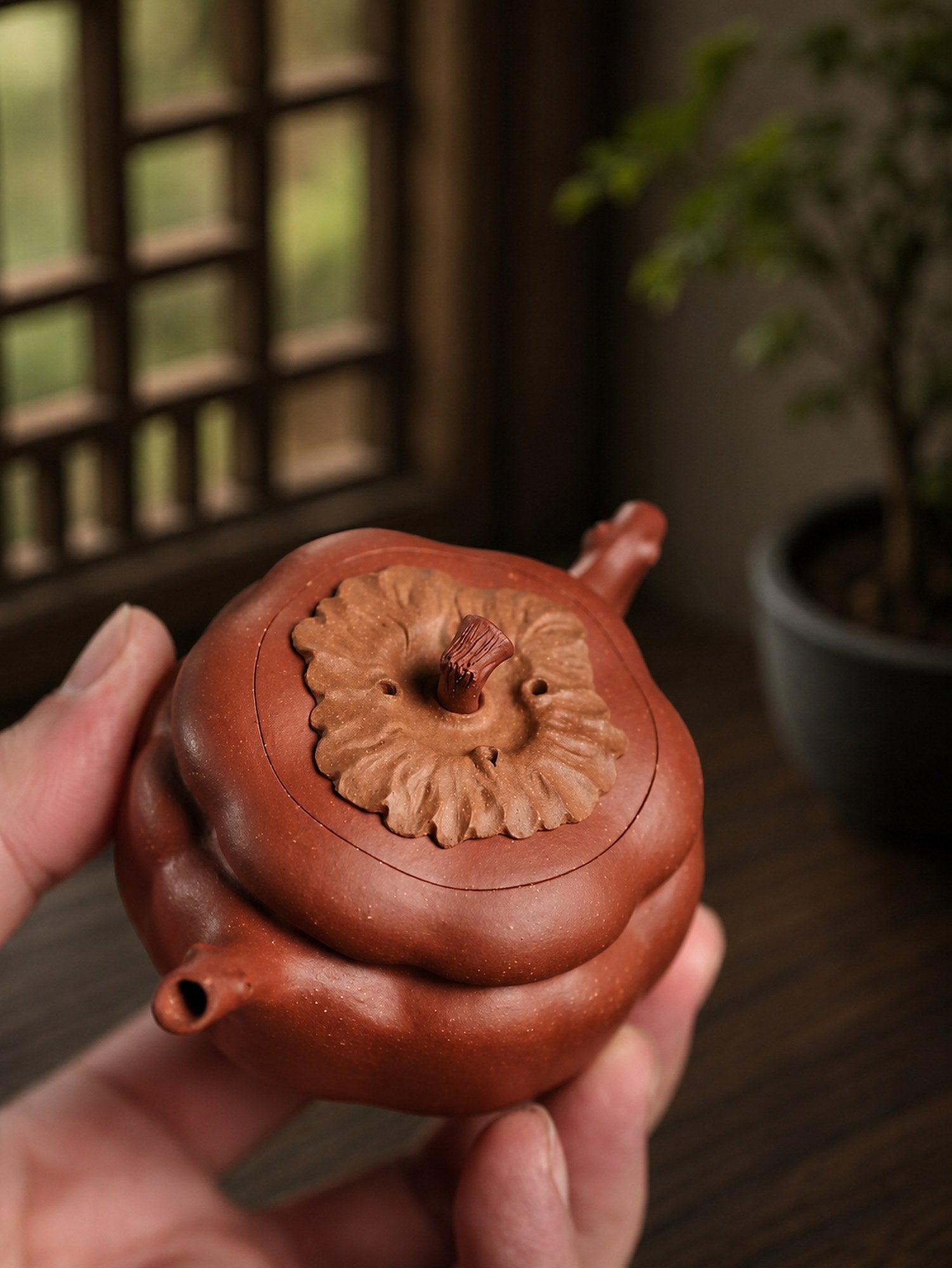 Handmade Sculptural Form Yixing Zisha Teapot – Aged Duanni Clay, 125ml