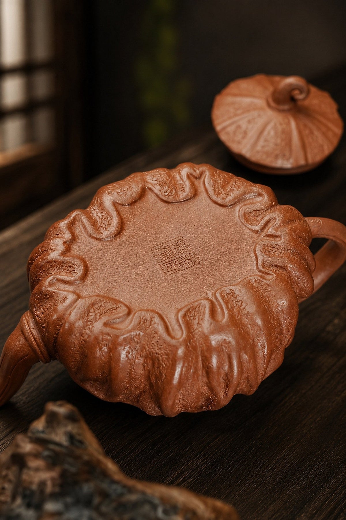 Handmade Sculptural Form Yixing Zisha Teapot – Aged Duanni Clay, 260ml