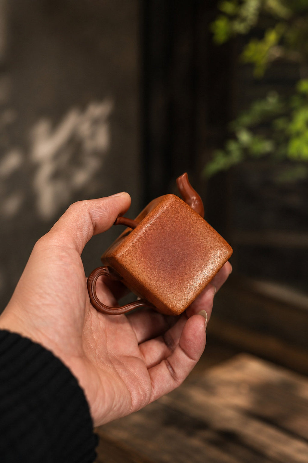 Handmade Sculptural Form Yixing Zisha Teapot – Aged Duanni Clay, 100ml