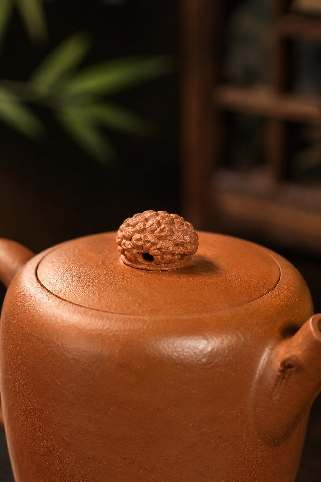 Sculptural Form Yixing Zisha Teapot – Aged Duanni Clay, 160ml