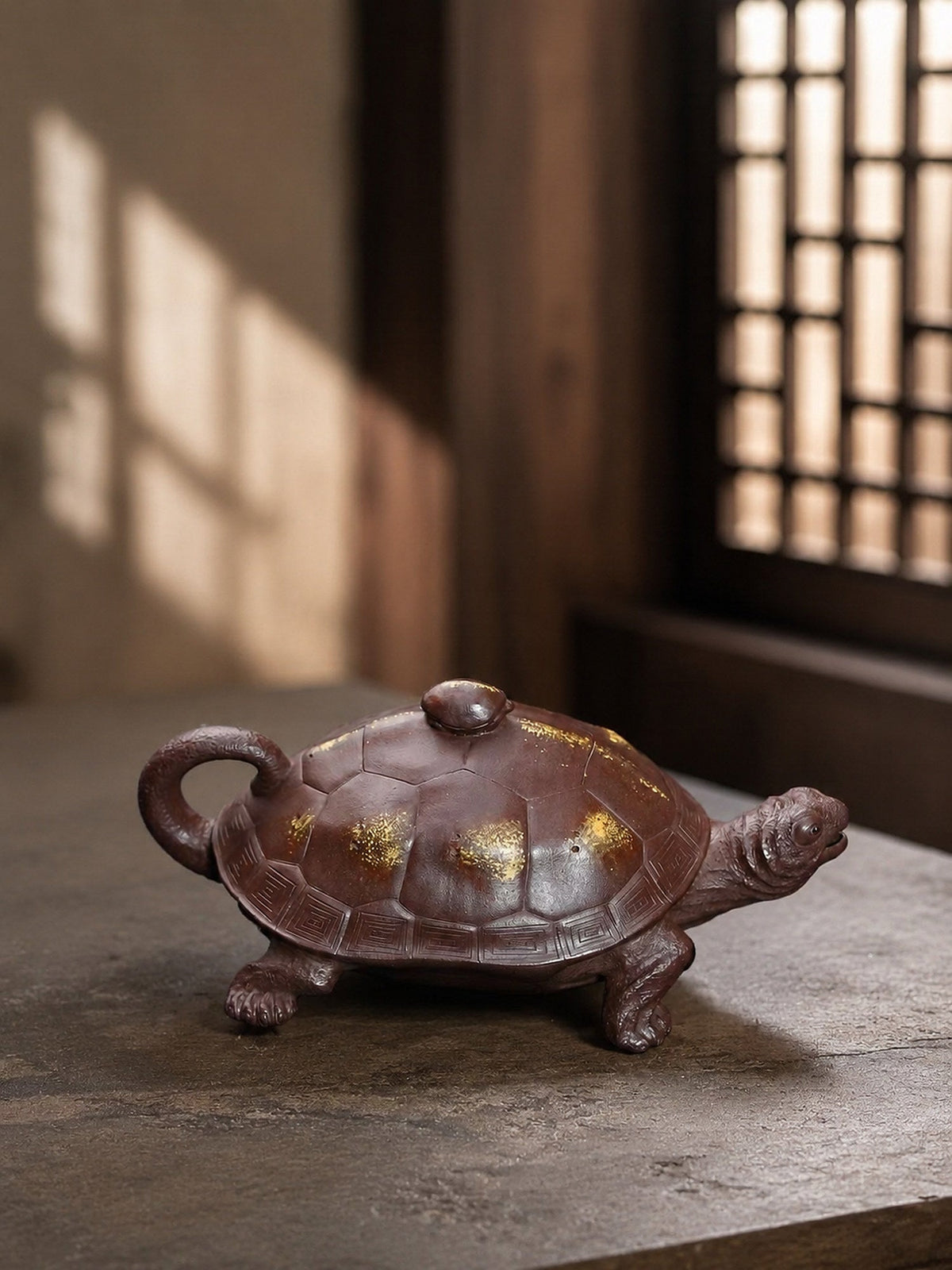 Handmade Sculptural Form Yixing Zisha Teapot – Aged Zini Clay, 130ml