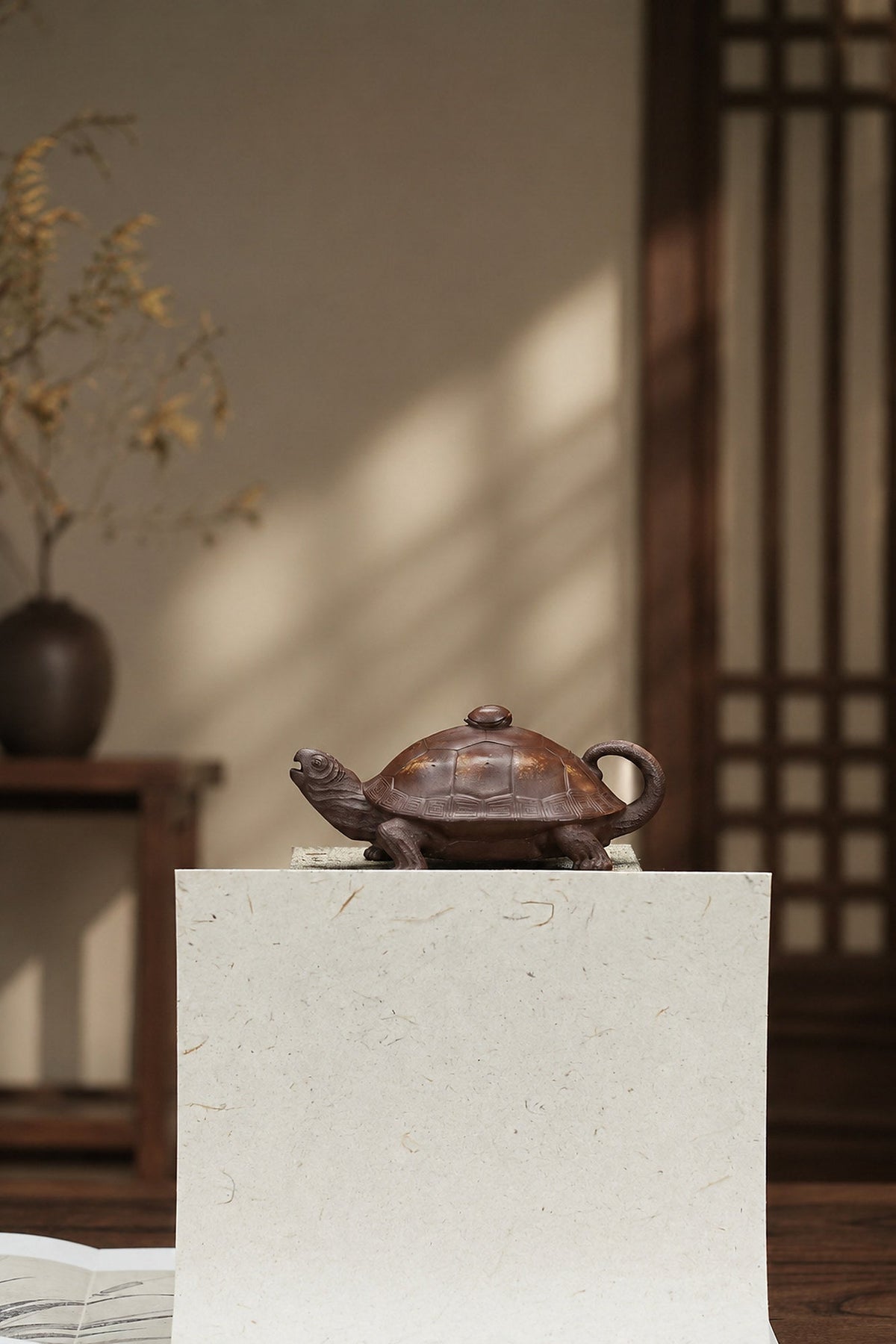 Handmade Sculptural Form Yixing Zisha Teapot – Aged Zini Clay, 130ml