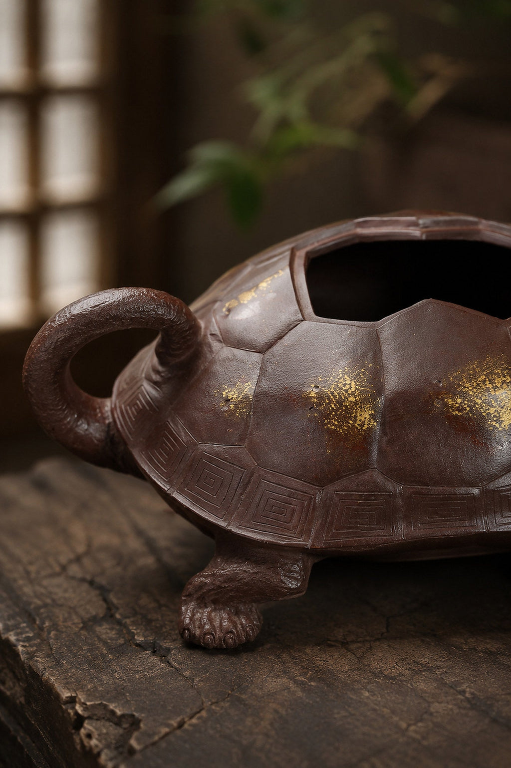 Handmade Sculptural Form Yixing Zisha Teapot – Aged Zini Clay, 130ml