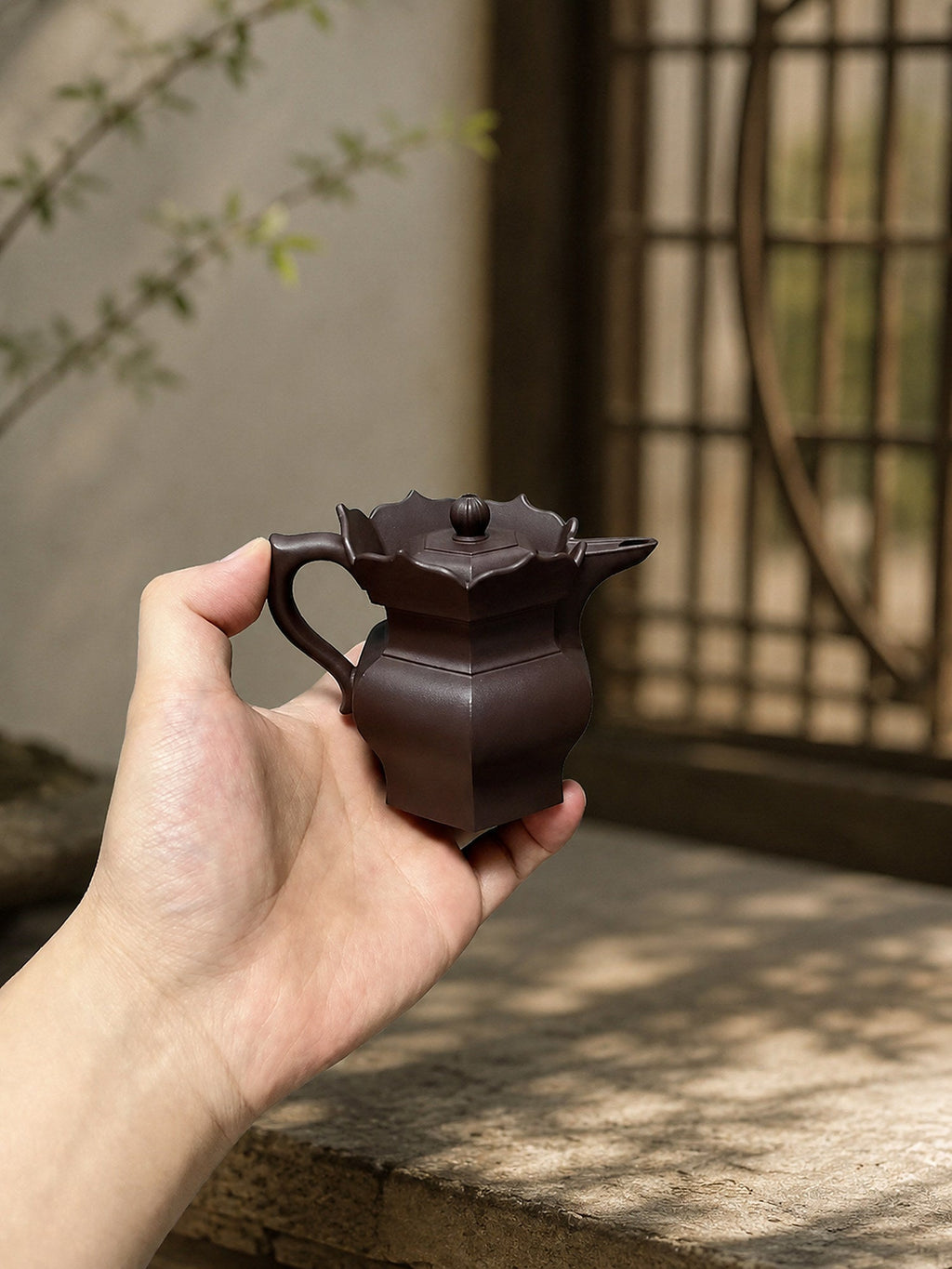 Handmade Sculptural Form Yixing Zisha Teapot – Aged Zini Clay, 160ml