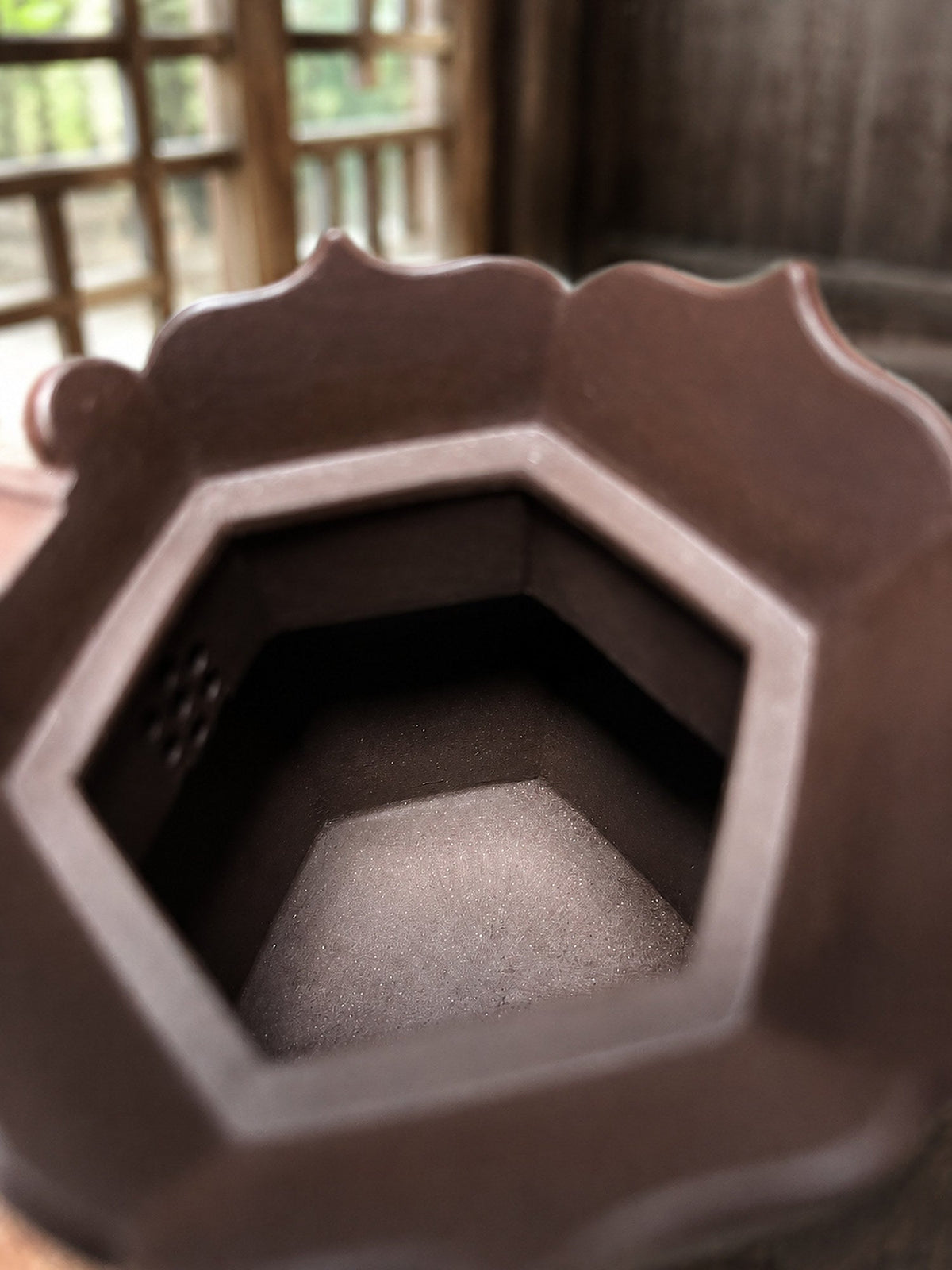 Handmade Sculptural Form Yixing Zisha Teapot – Aged Zini Clay, 160ml