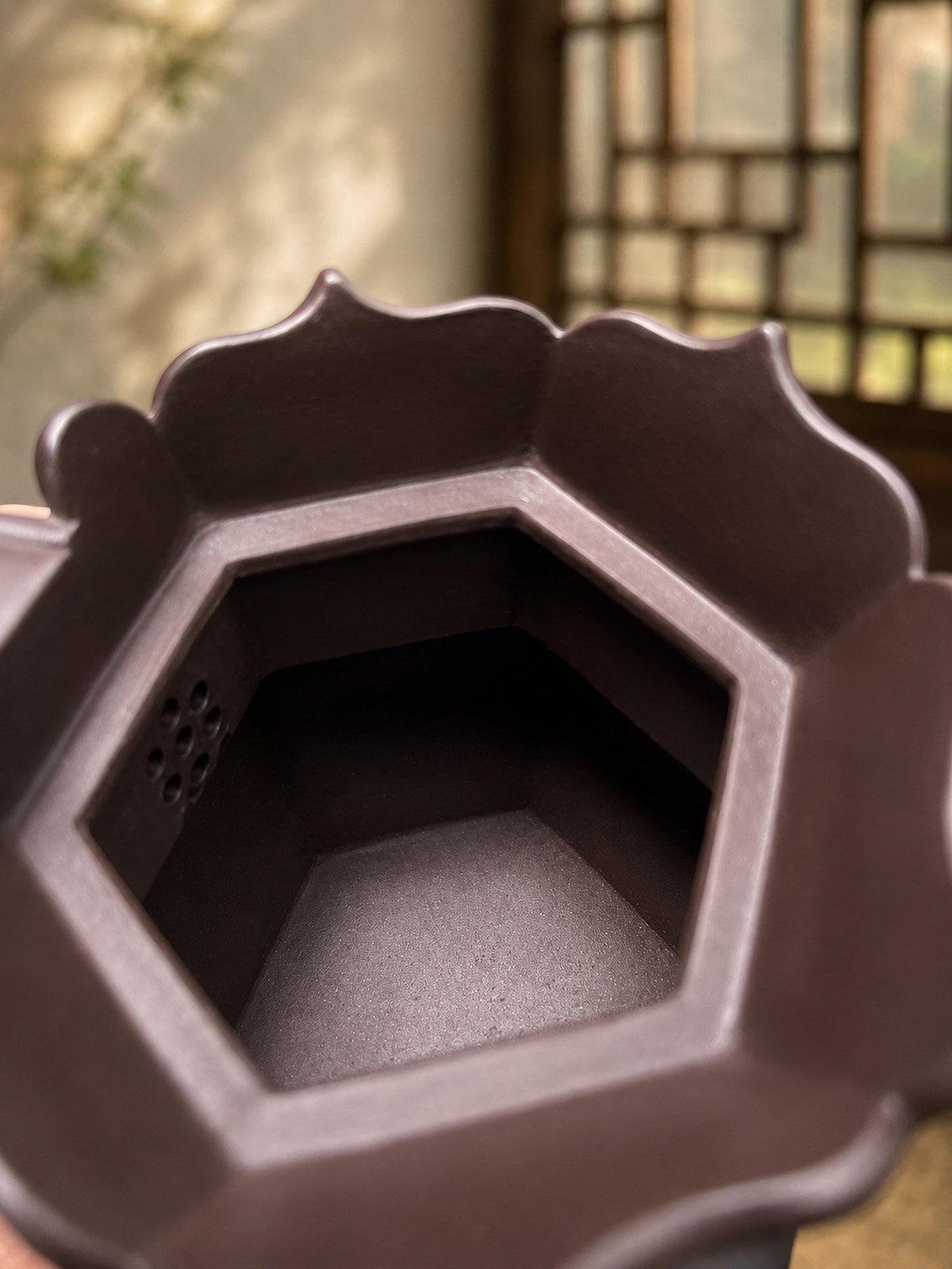 Handmade Sculptural Form Yixing Zisha Teapot – Aged Zini Clay, 160ml