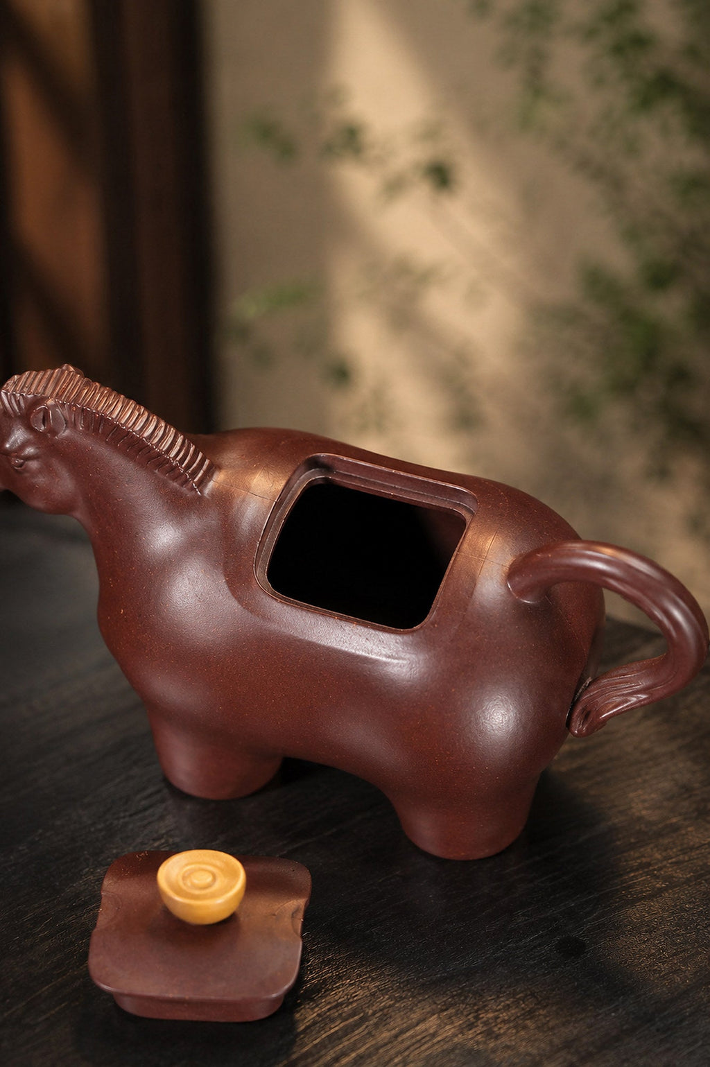 Handmade Sculptural Form Yixing Zisha Teapot – Aged Zini Clay, 140ml