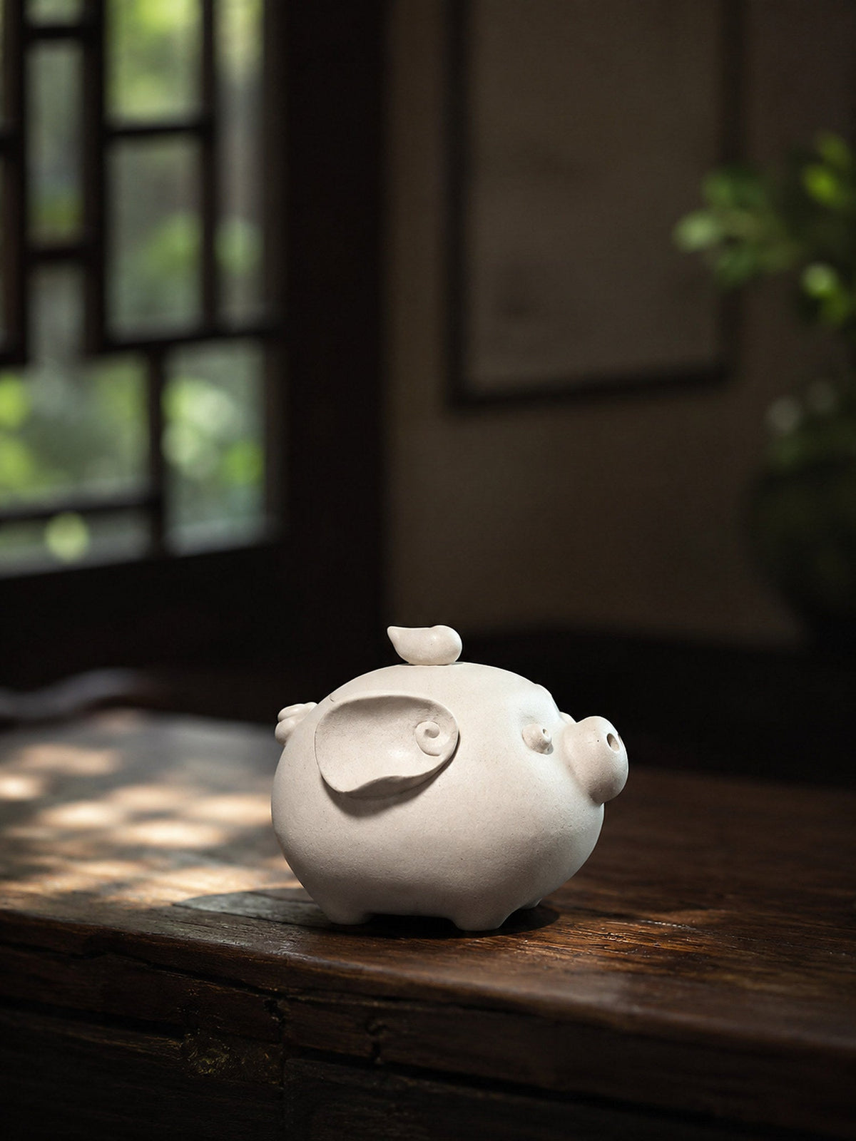 Handmade Sculptural Form Yixing Zisha Teapot – Baiyu Duanni Clay, 150ml – No. 318